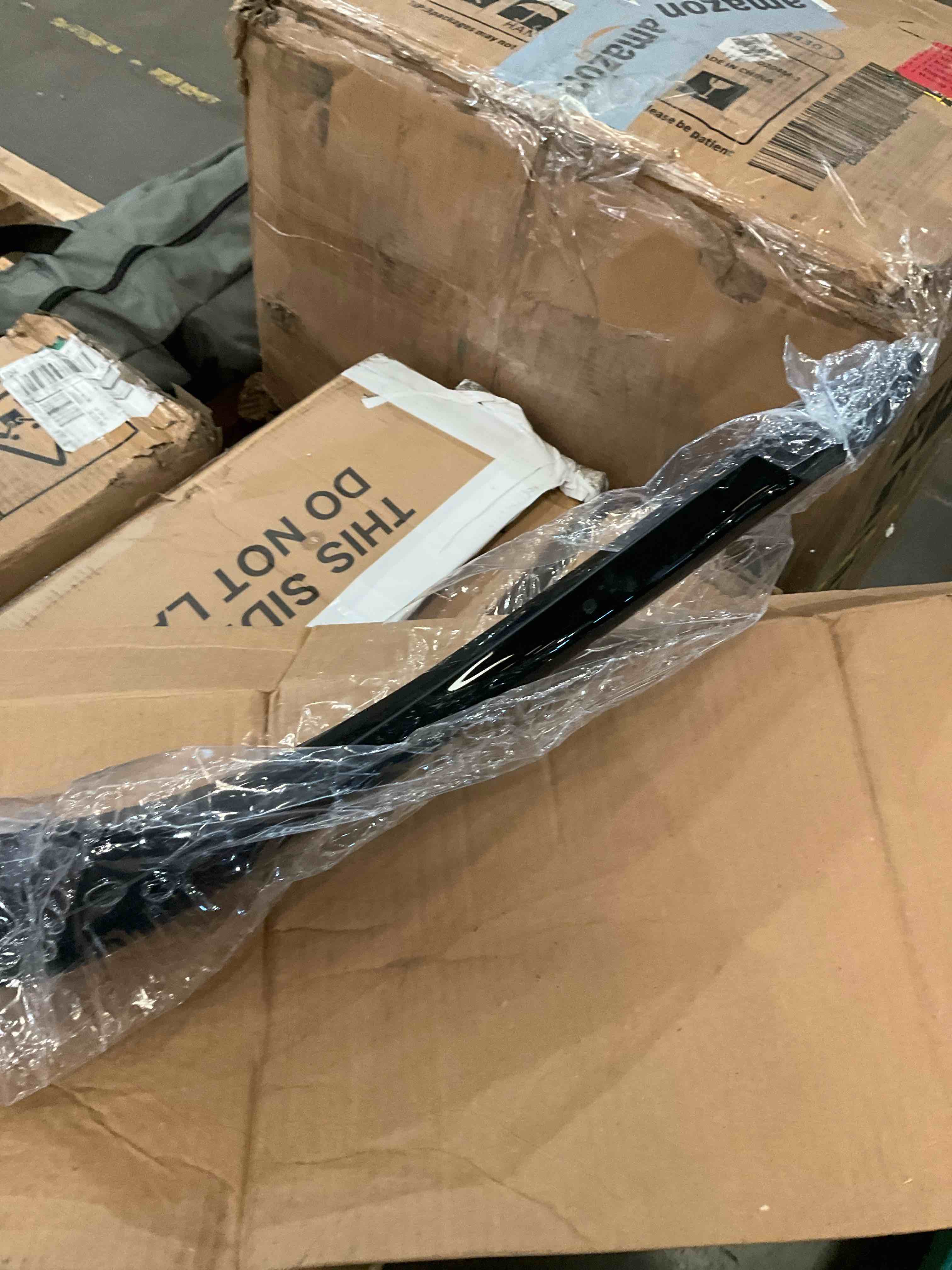 https://s3.amazonaws.com/lotting-images-prod/BargainHunt/BHL00106641_1710860332638.jpeg