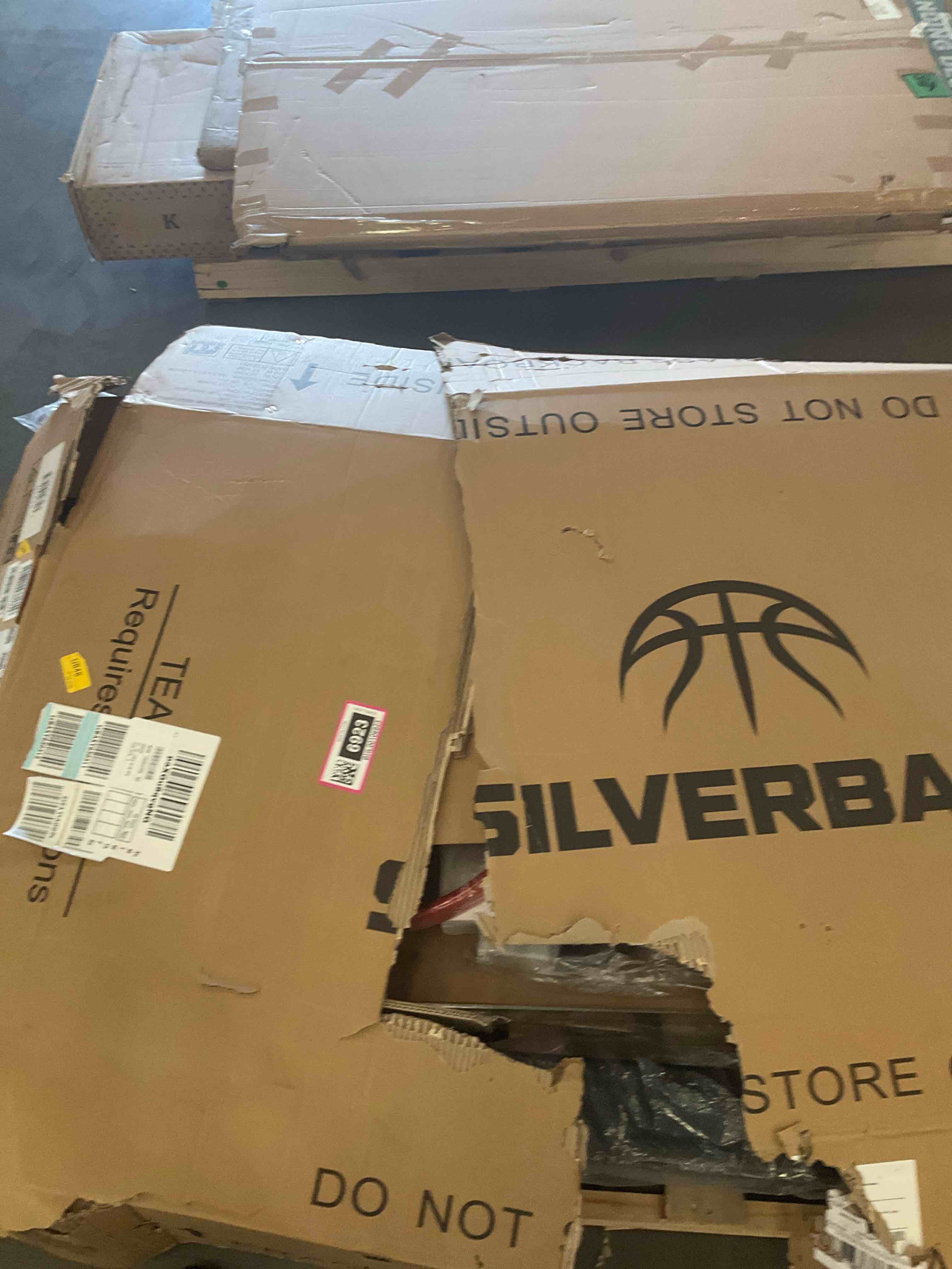https://s3.amazonaws.com/lotting-images-prod/BargainHunt/BHL00106923_1714749847142.jpeg
