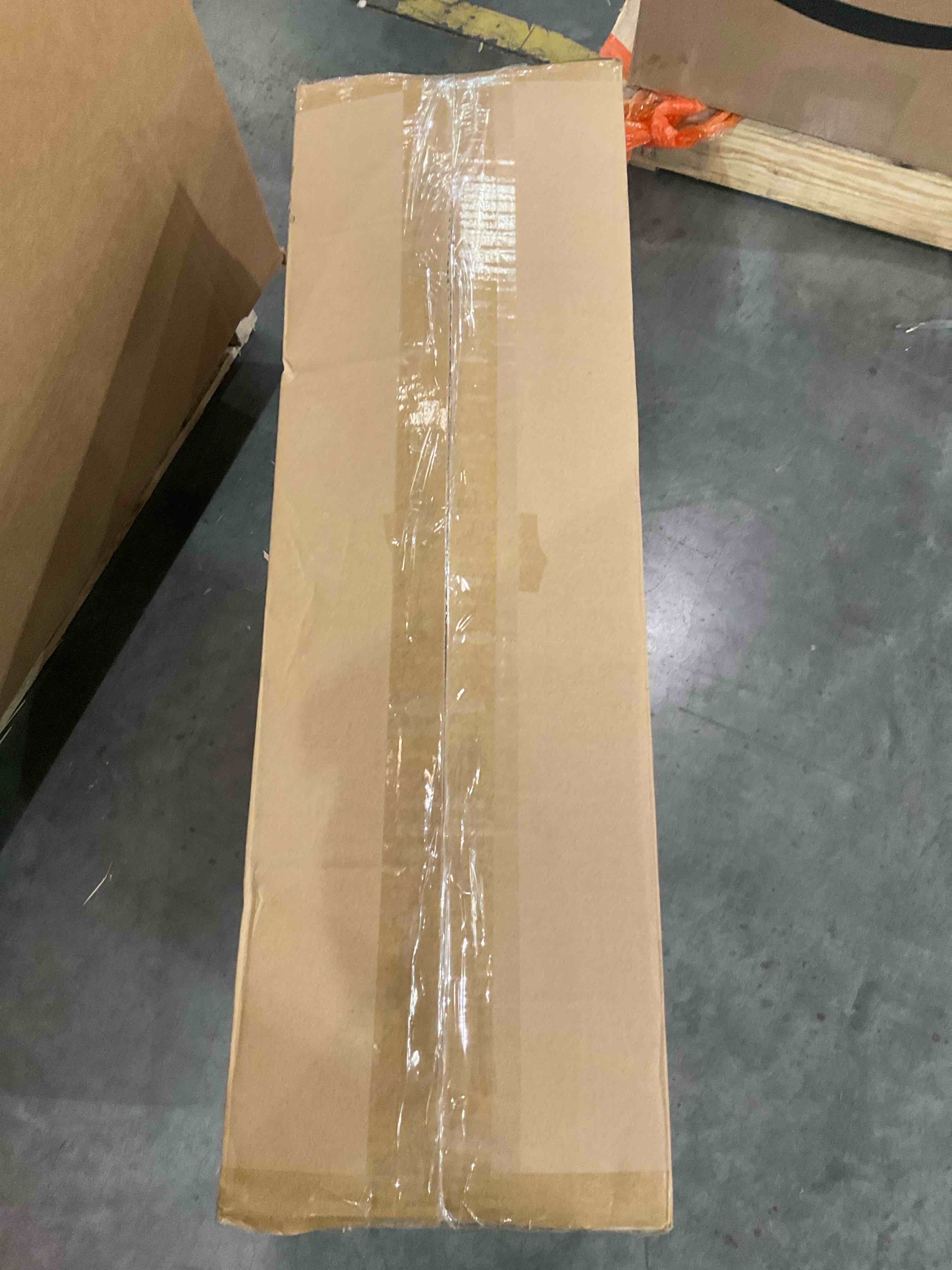 https://s3.amazonaws.com/lotting-images-prod/BargainHunt/BHL00108117_1706640940226.jpeg