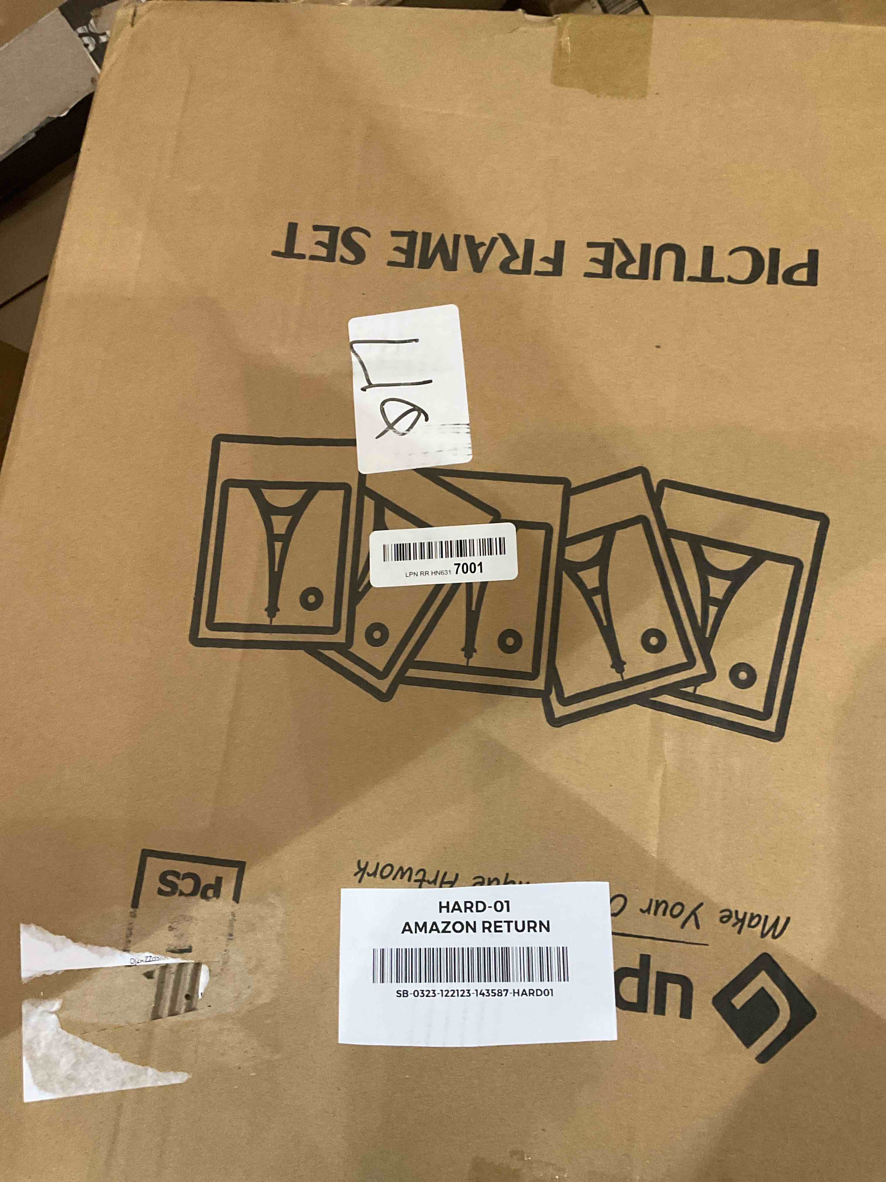 https://s3.amazonaws.com/lotting-images-prod/BargainHunt/BHL00108129_1706643930881.jpeg