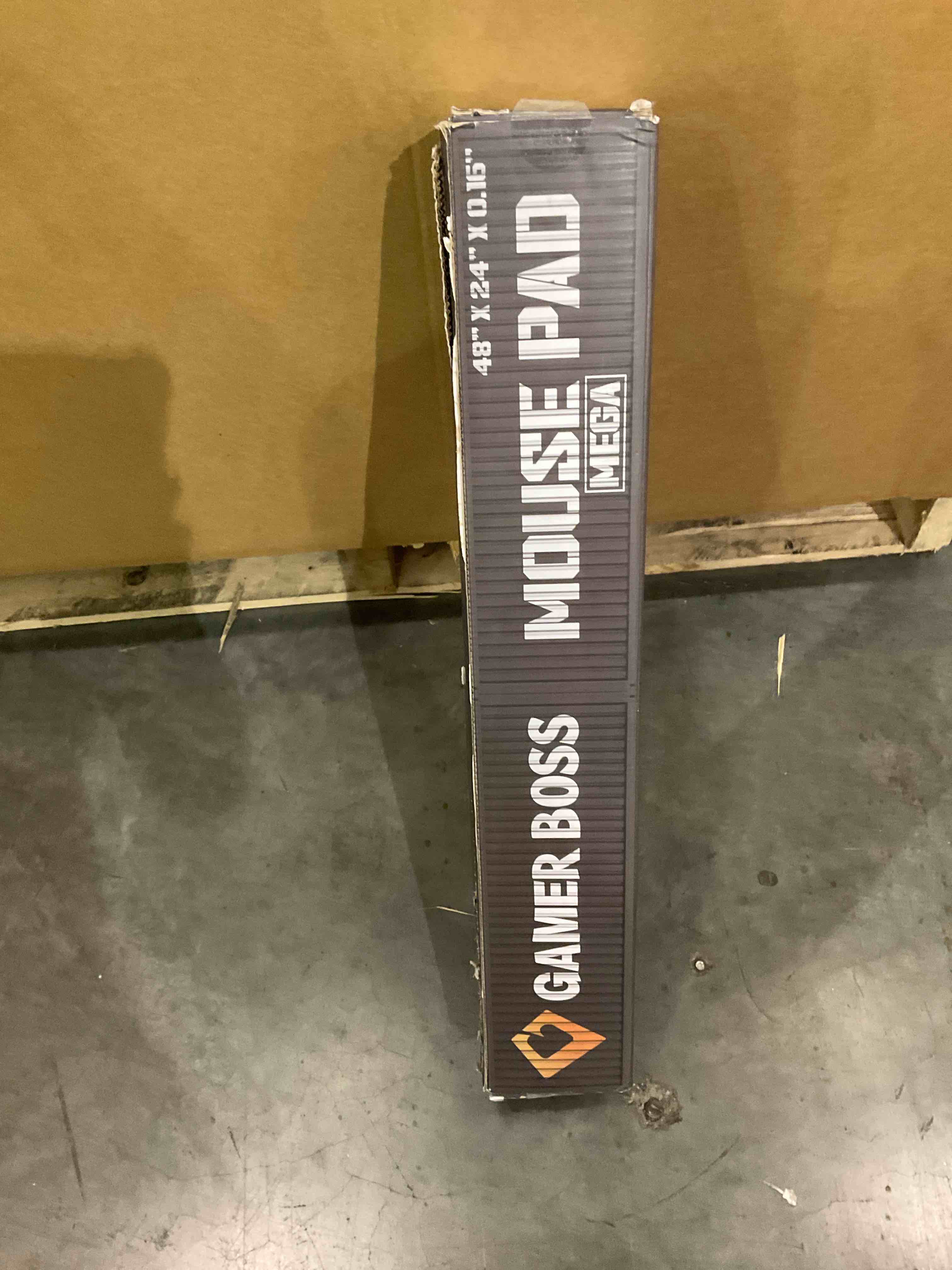 https://s3.amazonaws.com/lotting-images-prod/BargainHunt/BHL00108133_1706644621129.jpeg