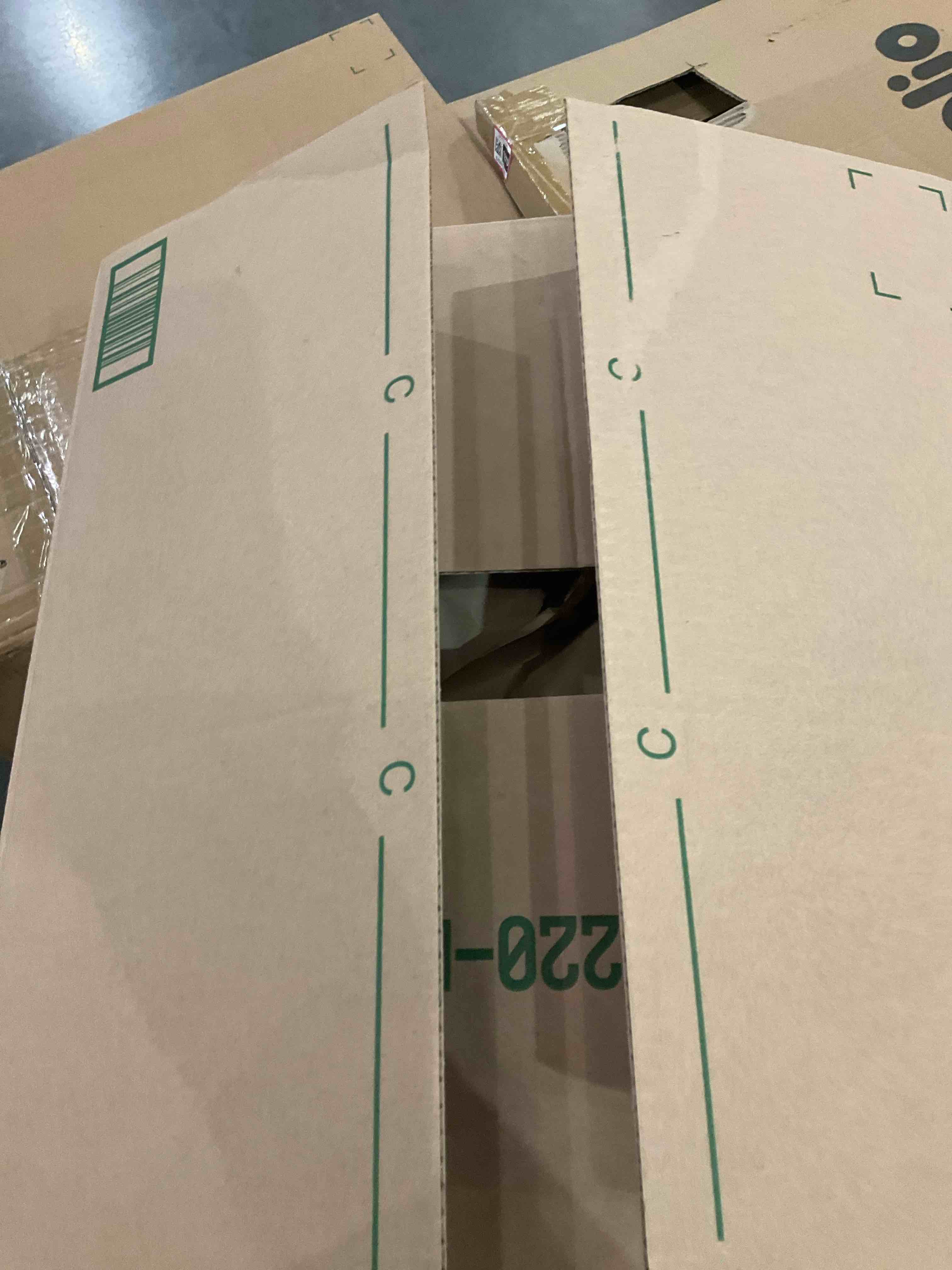 https://s3.amazonaws.com/lotting-images-prod/BargainHunt/BHL00108134_1706645300864.jpeg