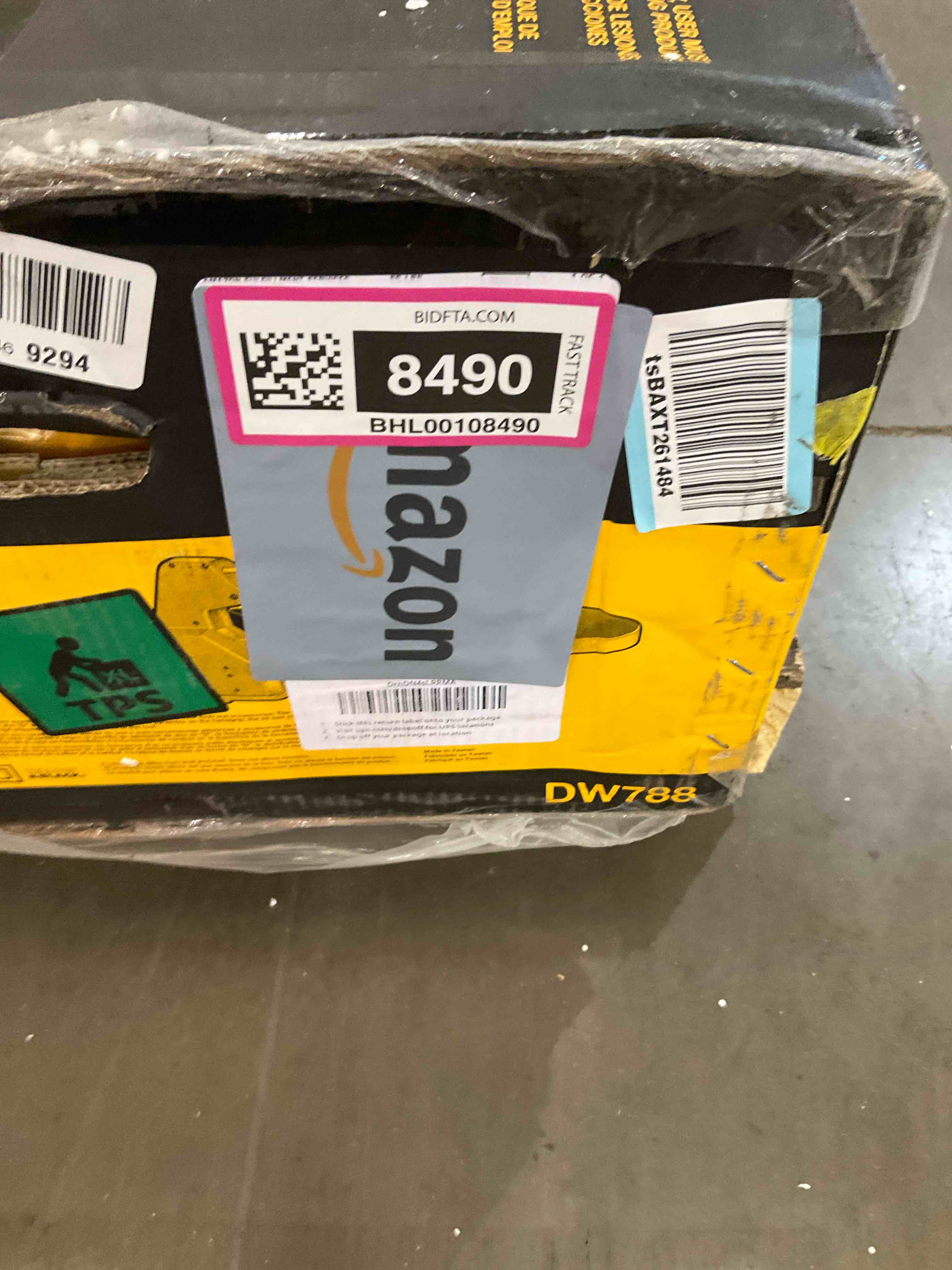 https://s3.amazonaws.com/lotting-images-prod/BargainHunt/BHL00108490_1707161514553.jpeg