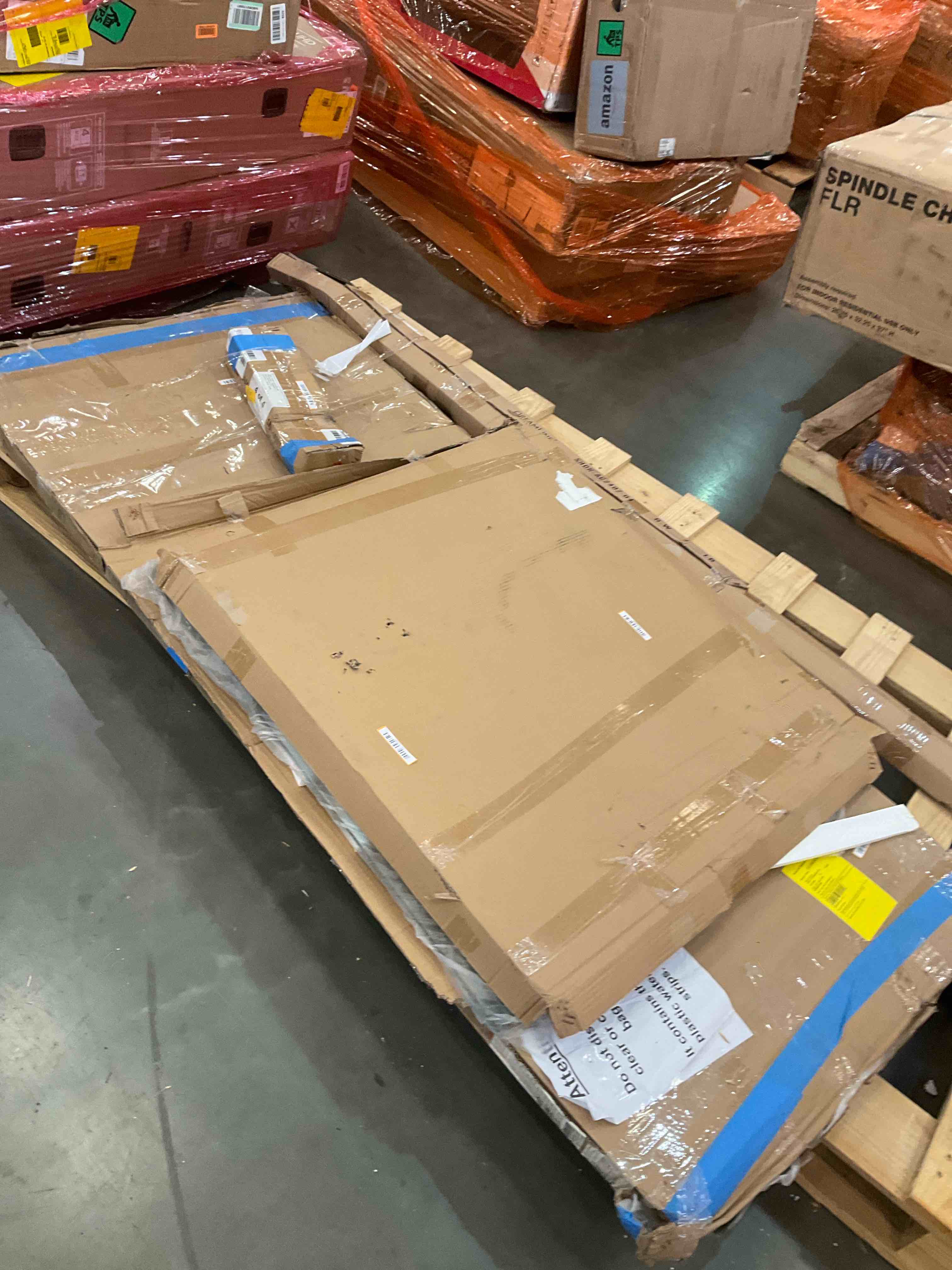 https://s3.amazonaws.com/lotting-images-prod/BargainHunt/BHL00108621_1711992741250.jpeg
