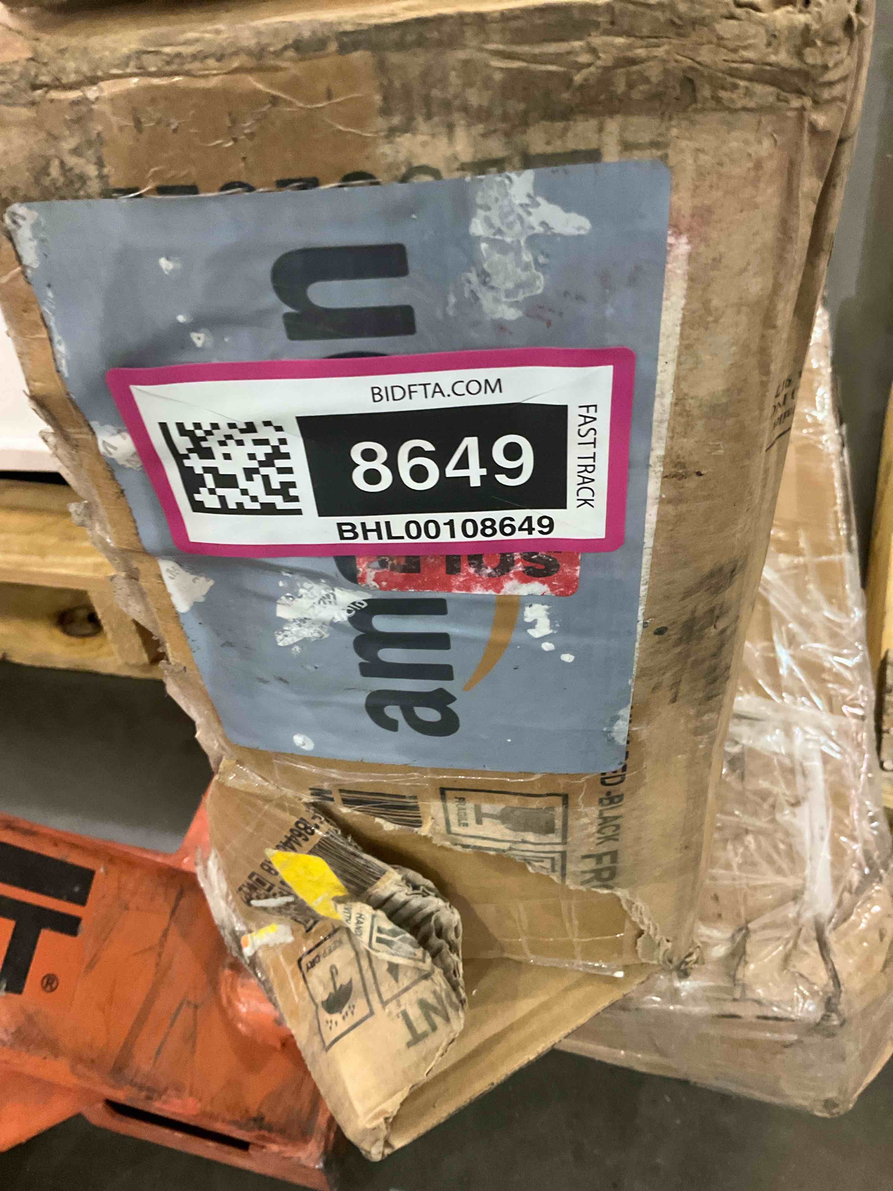 https://s3.amazonaws.com/lotting-images-prod/BargainHunt/BHL00108649_1712248500213.jpeg