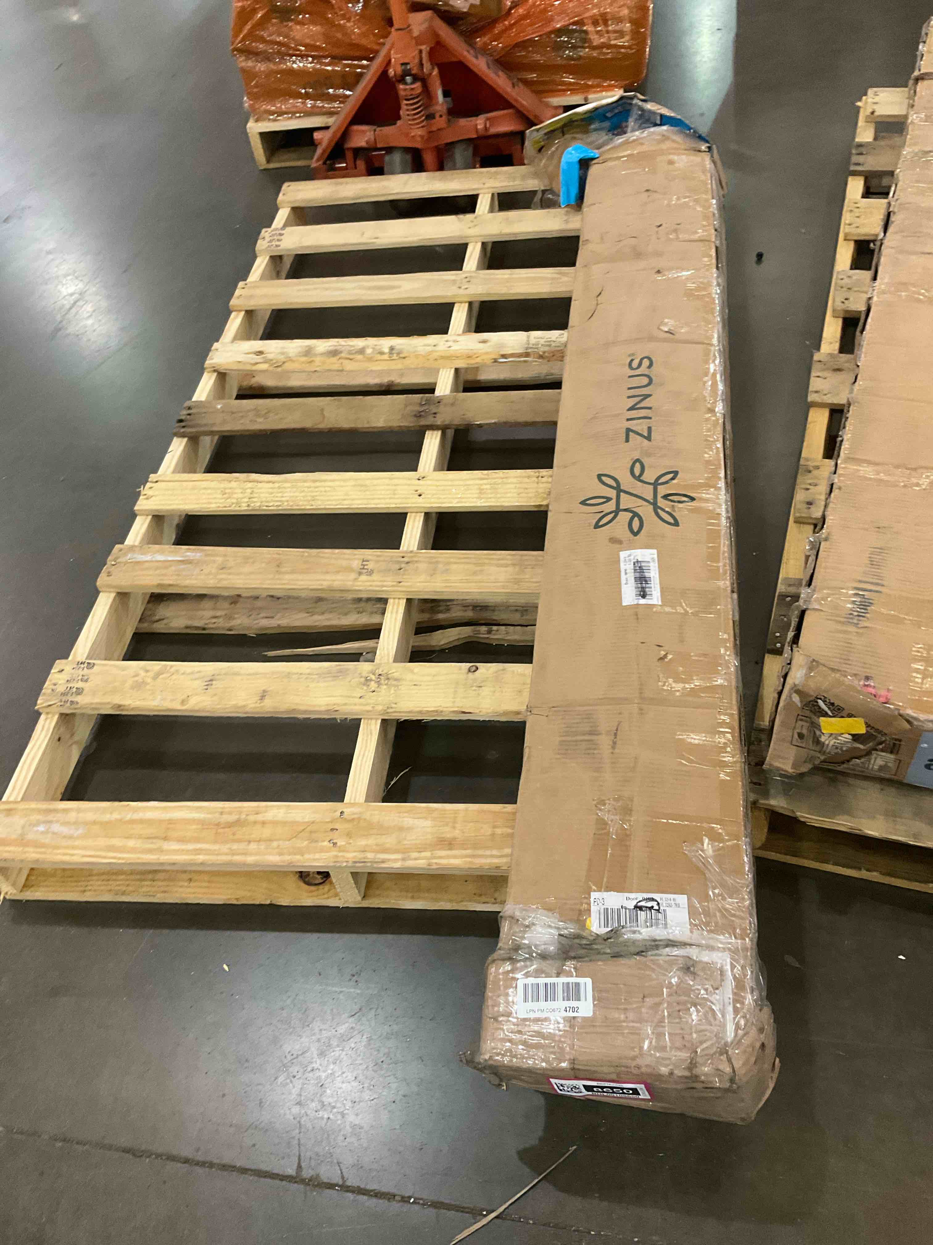 https://s3.amazonaws.com/lotting-images-prod/BargainHunt/BHL00108650_1712248986149.jpeg