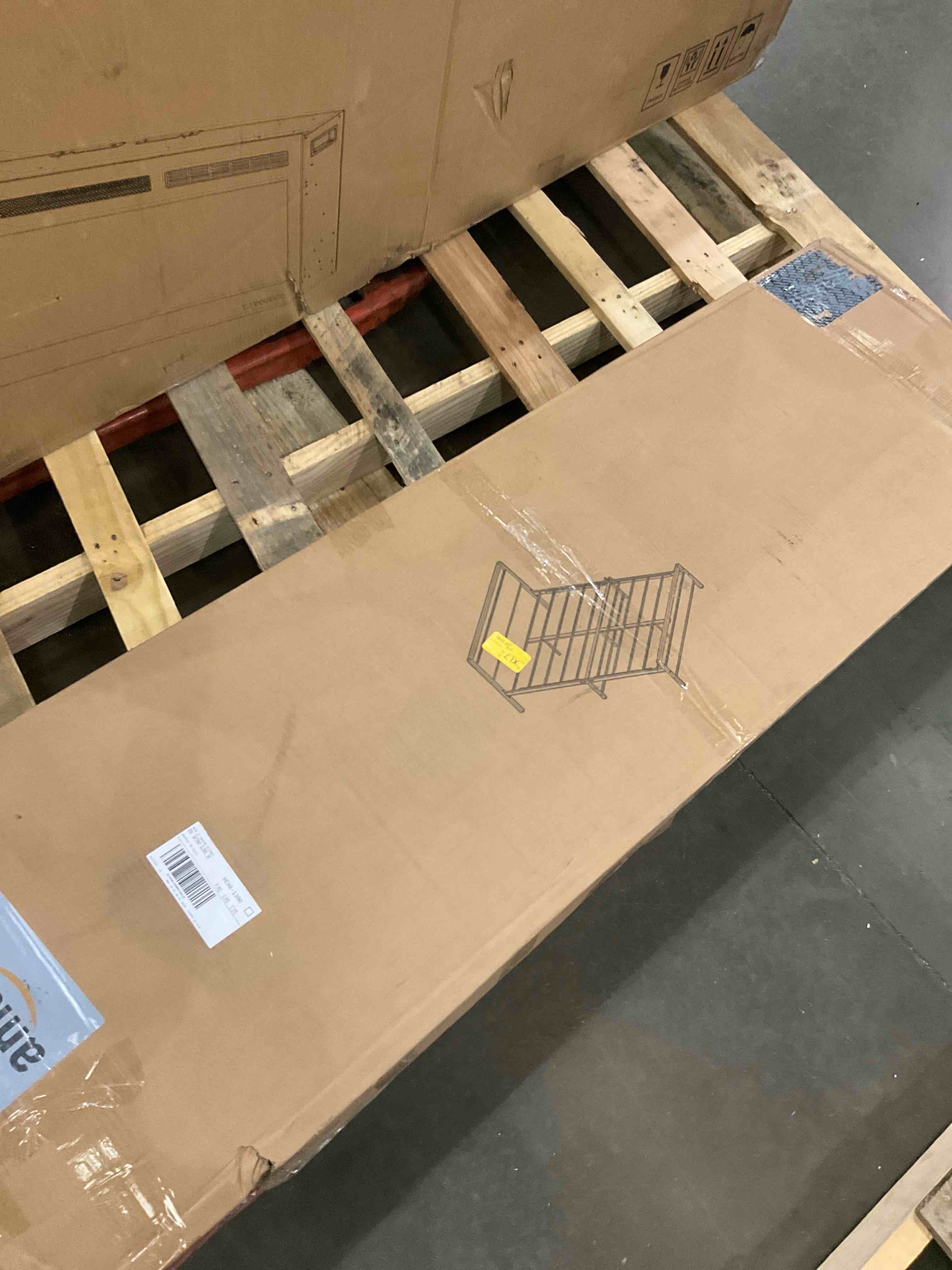 https://s3.amazonaws.com/lotting-images-prod/BargainHunt/BHL00108663_1712255165334.jpeg