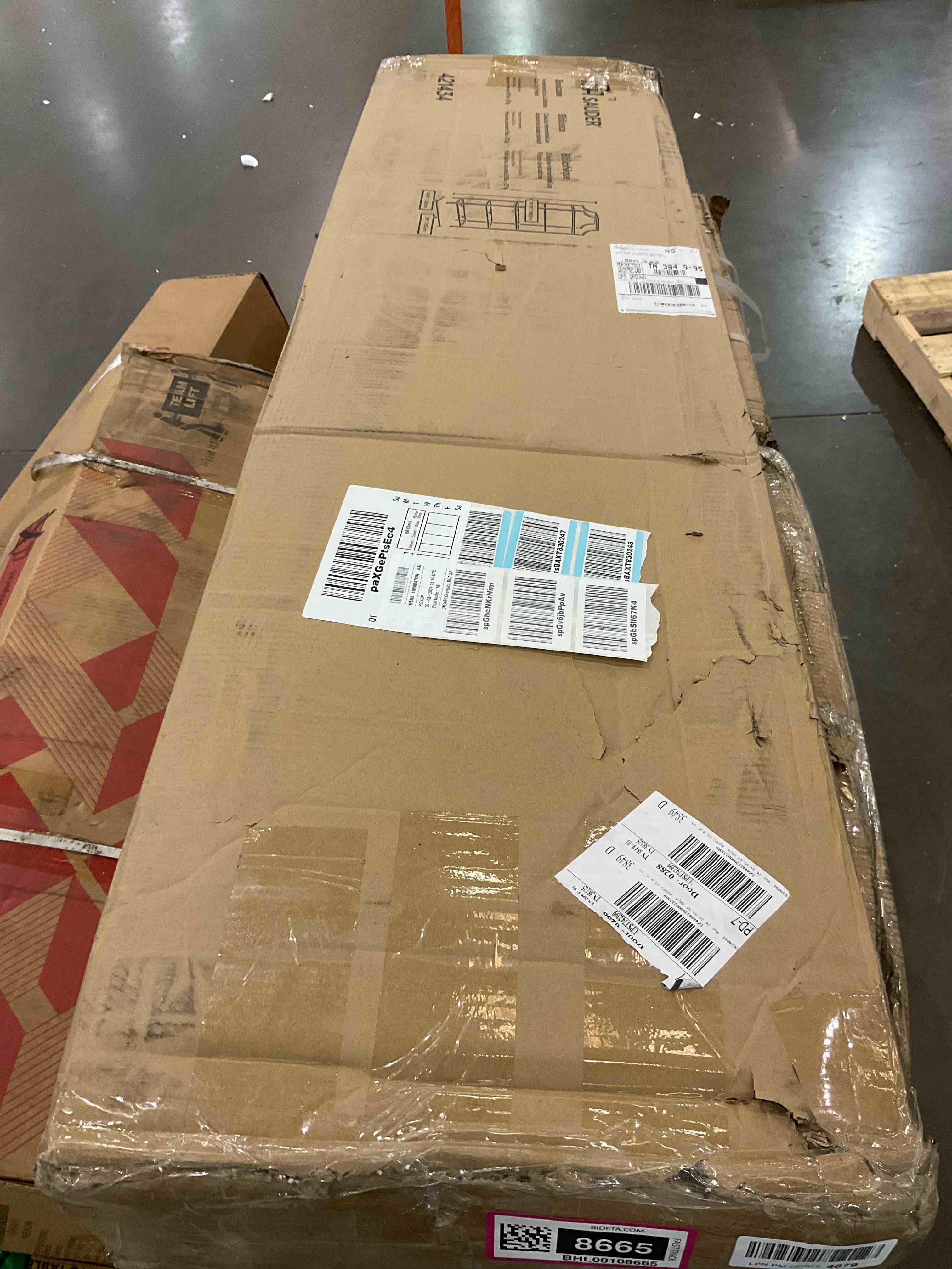 https://s3.amazonaws.com/lotting-images-prod/BargainHunt/BHL00108665_1712256491362.jpeg