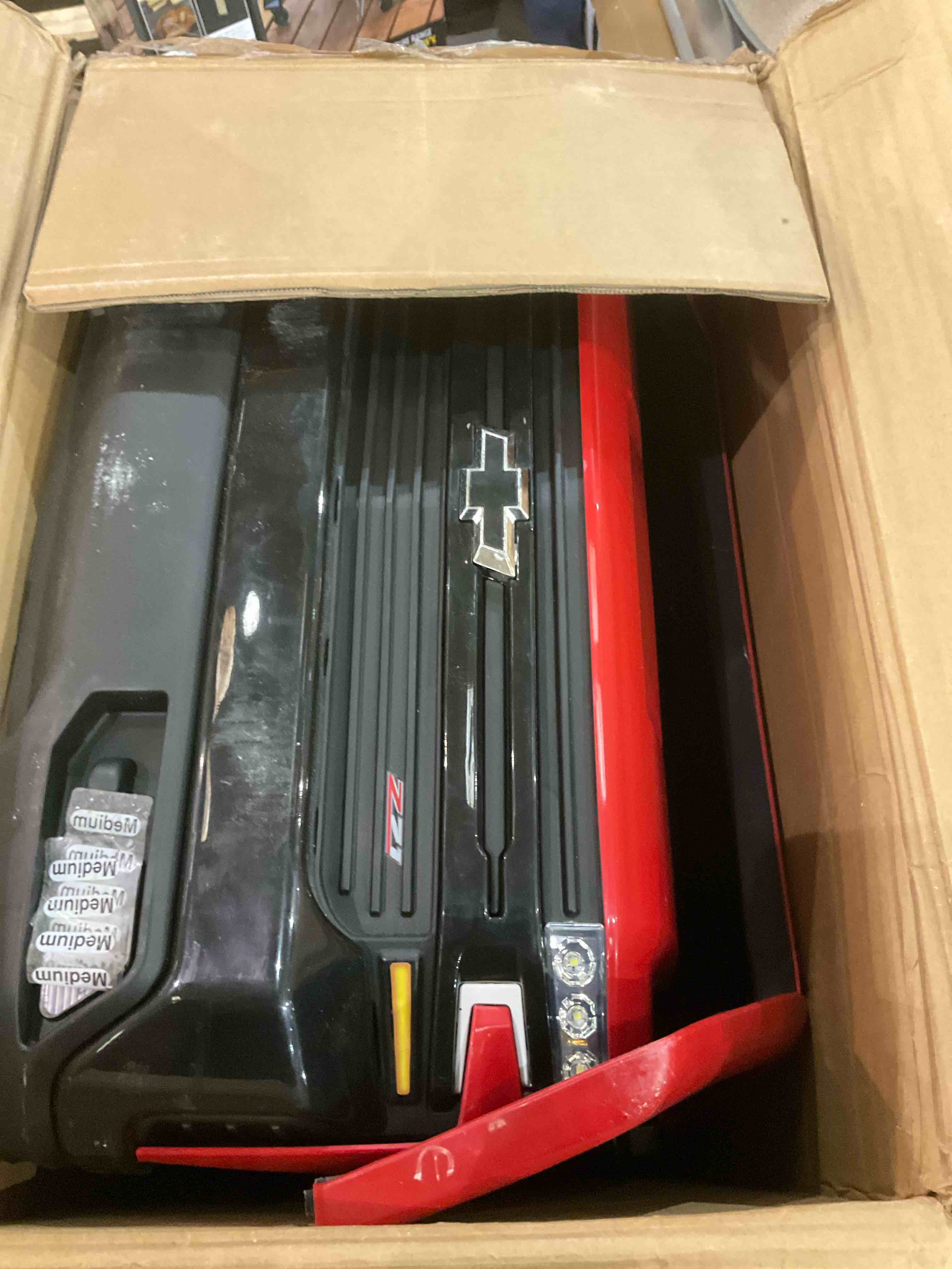 https://s3.amazonaws.com/lotting-images-prod/BargainHunt/BHL00108843_1714135720302.jpeg