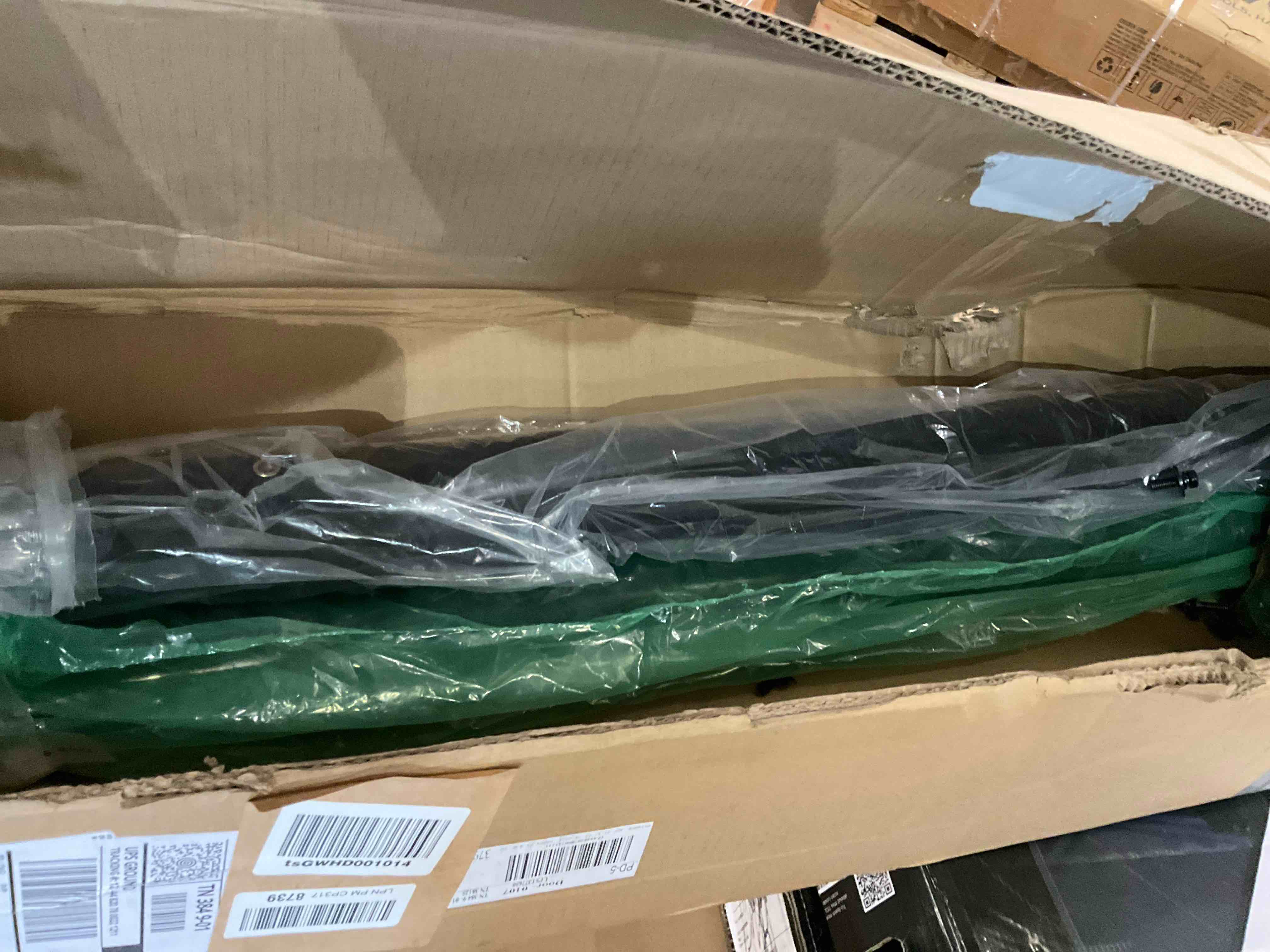 https://s3.amazonaws.com/lotting-images-prod/BargainHunt/BHL00108914_1714652155970.jpeg