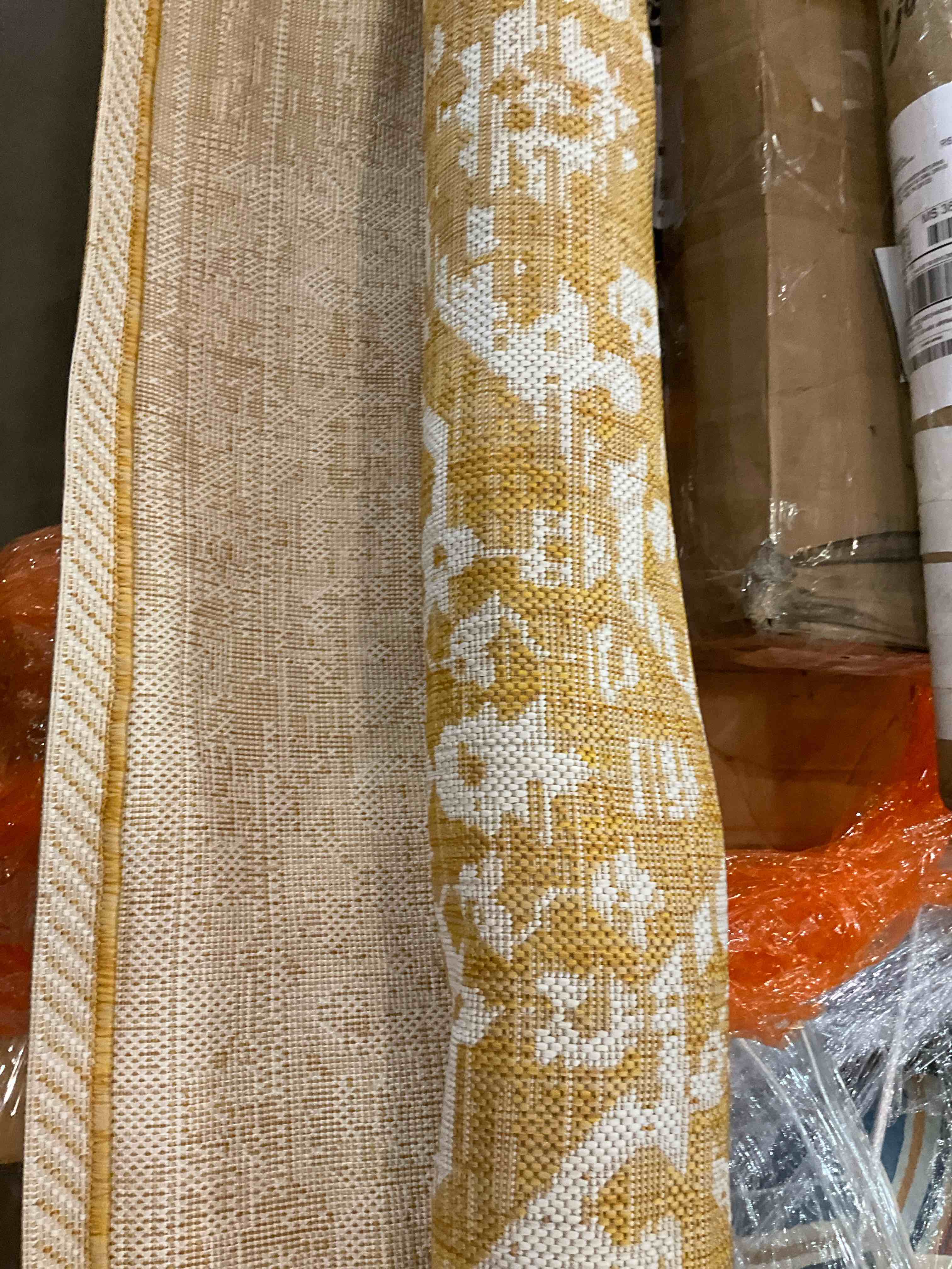 https://s3.amazonaws.com/lotting-images-prod/BargainHunt/BHL00109464_1716208393528.jpeg