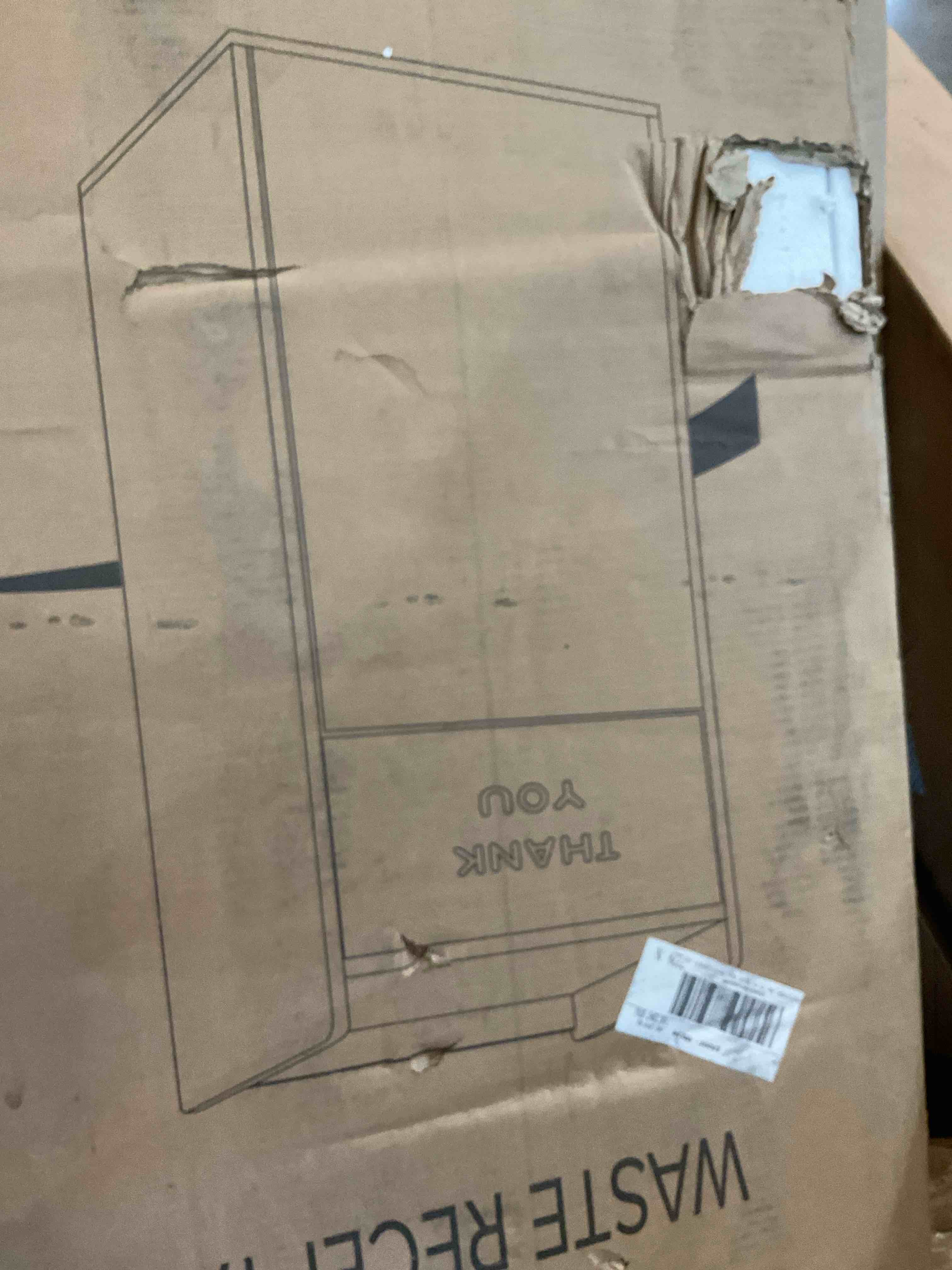 https://s3.amazonaws.com/lotting-images-prod/BargainHunt/BHL00109475_1716212185281.jpeg