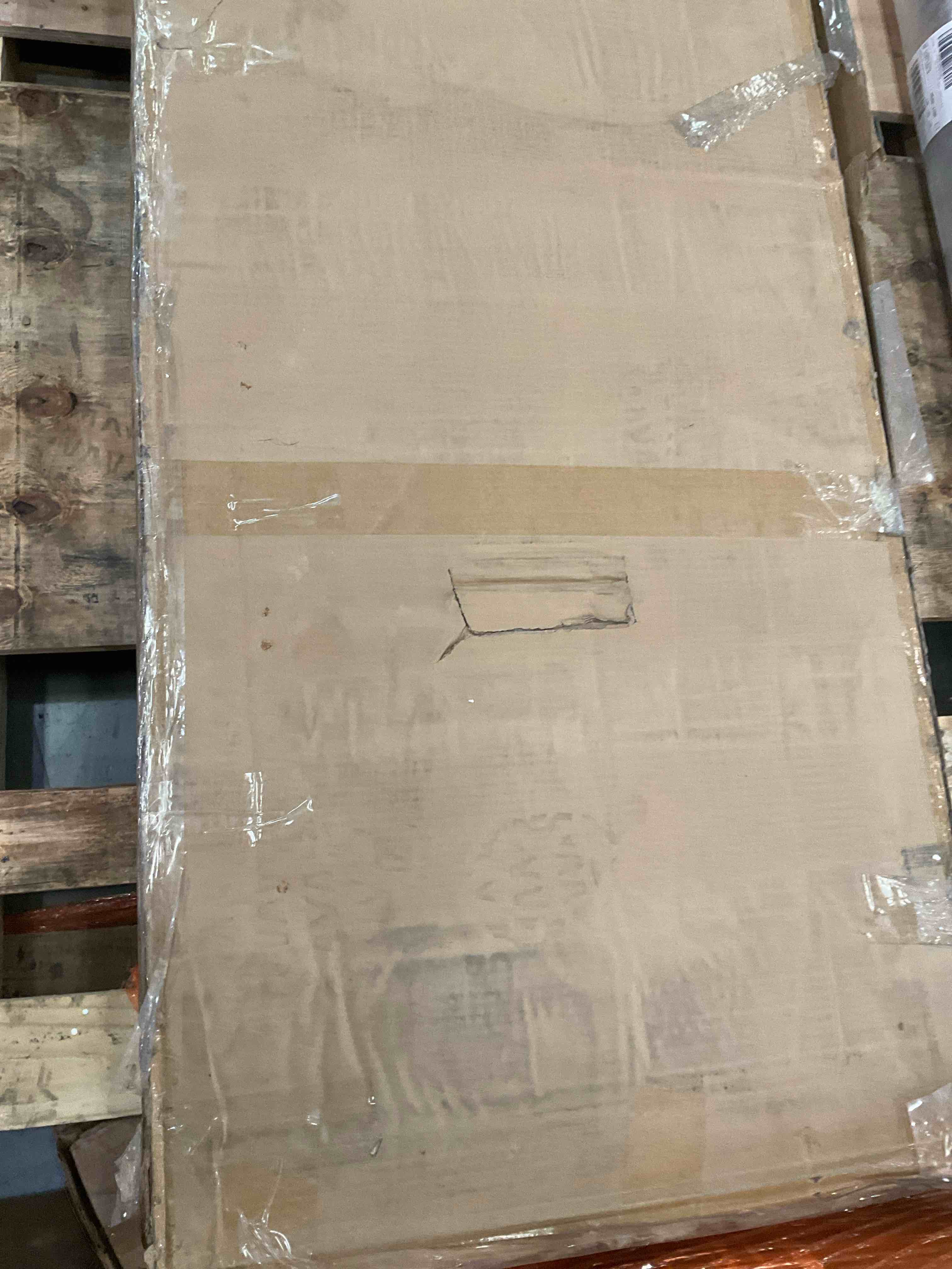 https://s3.amazonaws.com/lotting-images-prod/BargainHunt/BHL00109517_1709565809292.jpeg