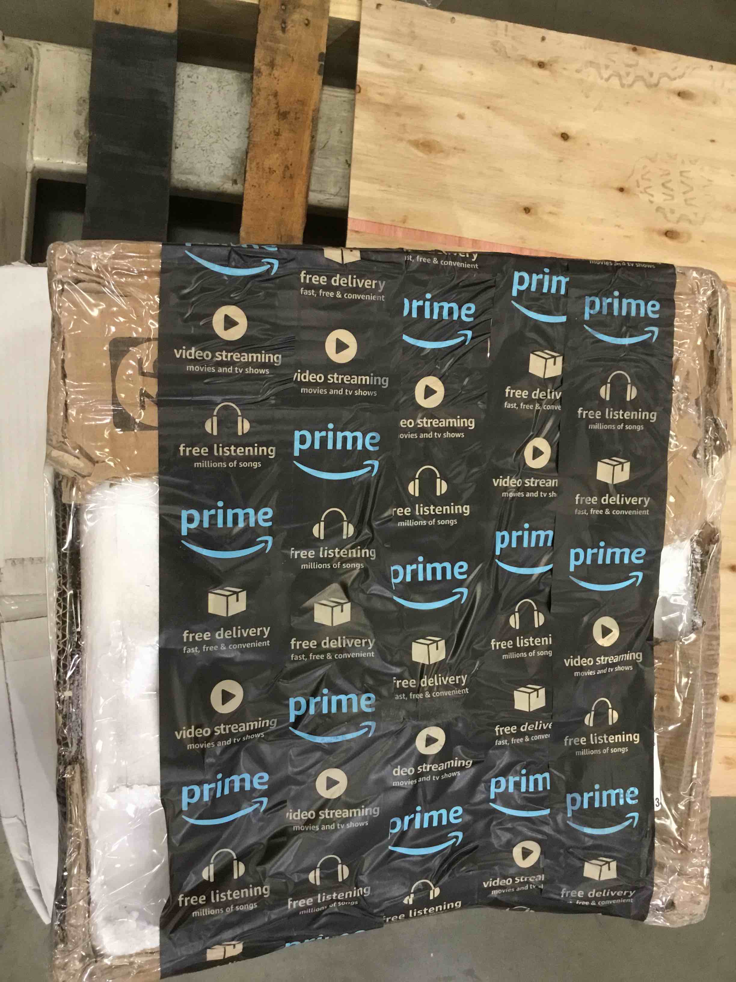 https://s3.amazonaws.com/lotting-images-prod/BargainHunt/BHL00109689_1710172486319.jpeg