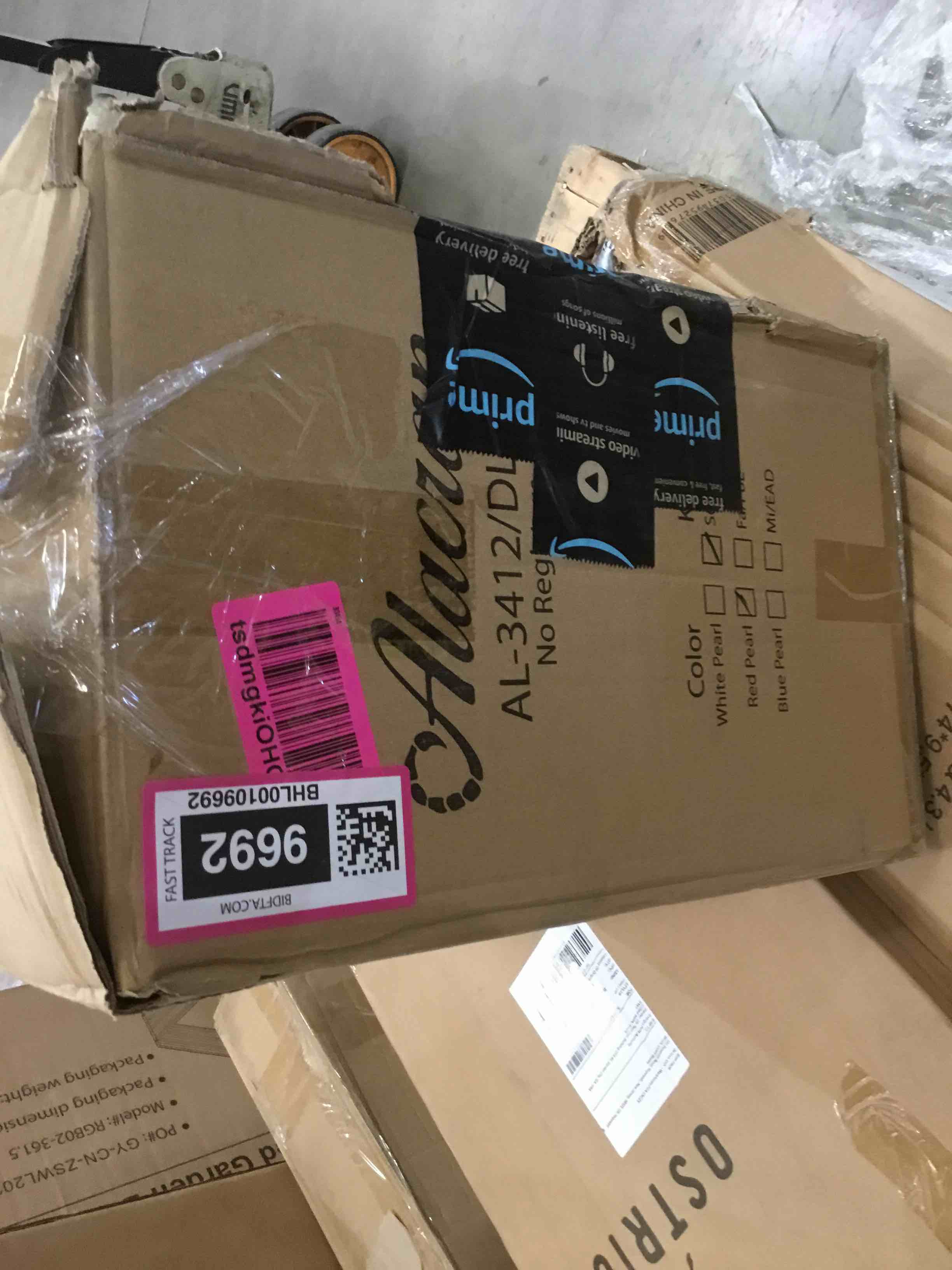https://s3.amazonaws.com/lotting-images-prod/BargainHunt/BHL00109692_1710175067393.jpeg