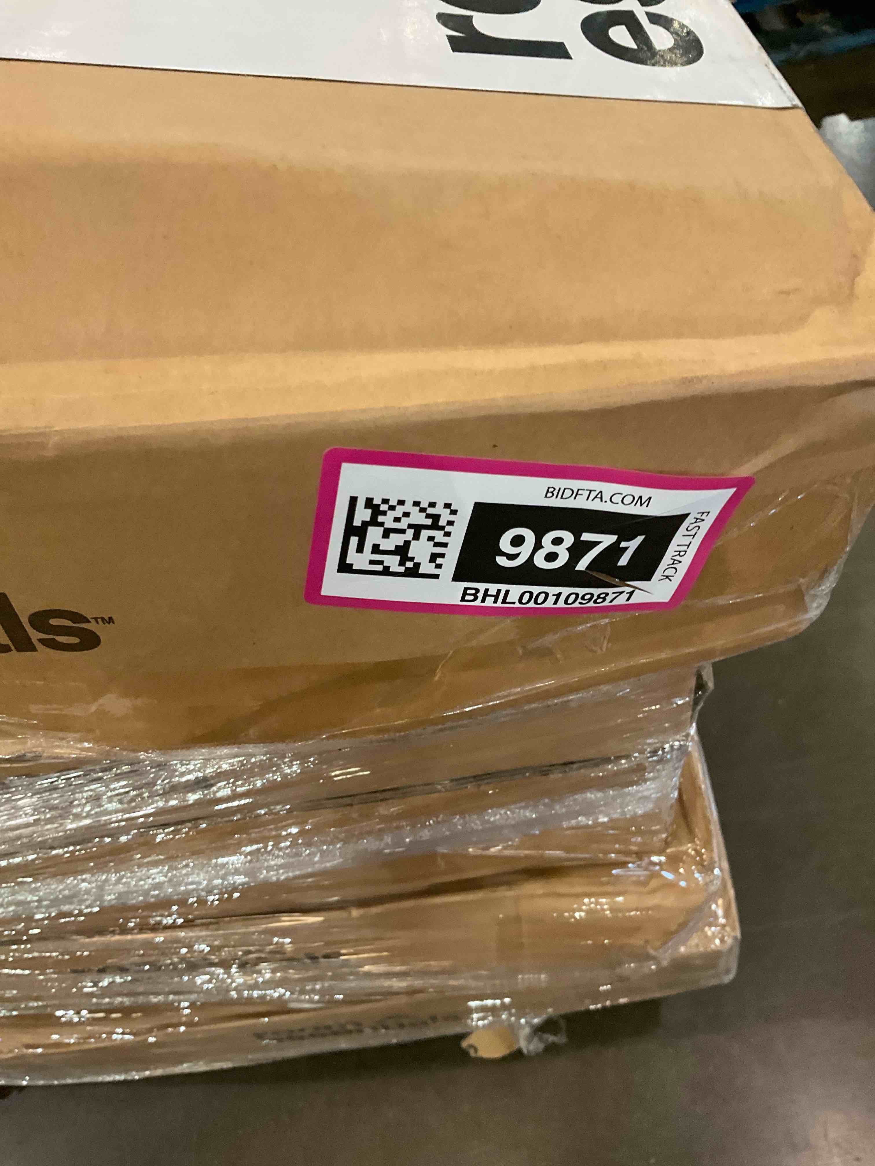 https://s3.amazonaws.com/lotting-images-prod/BargainHunt/BHL00109872_1714572705858.jpeg