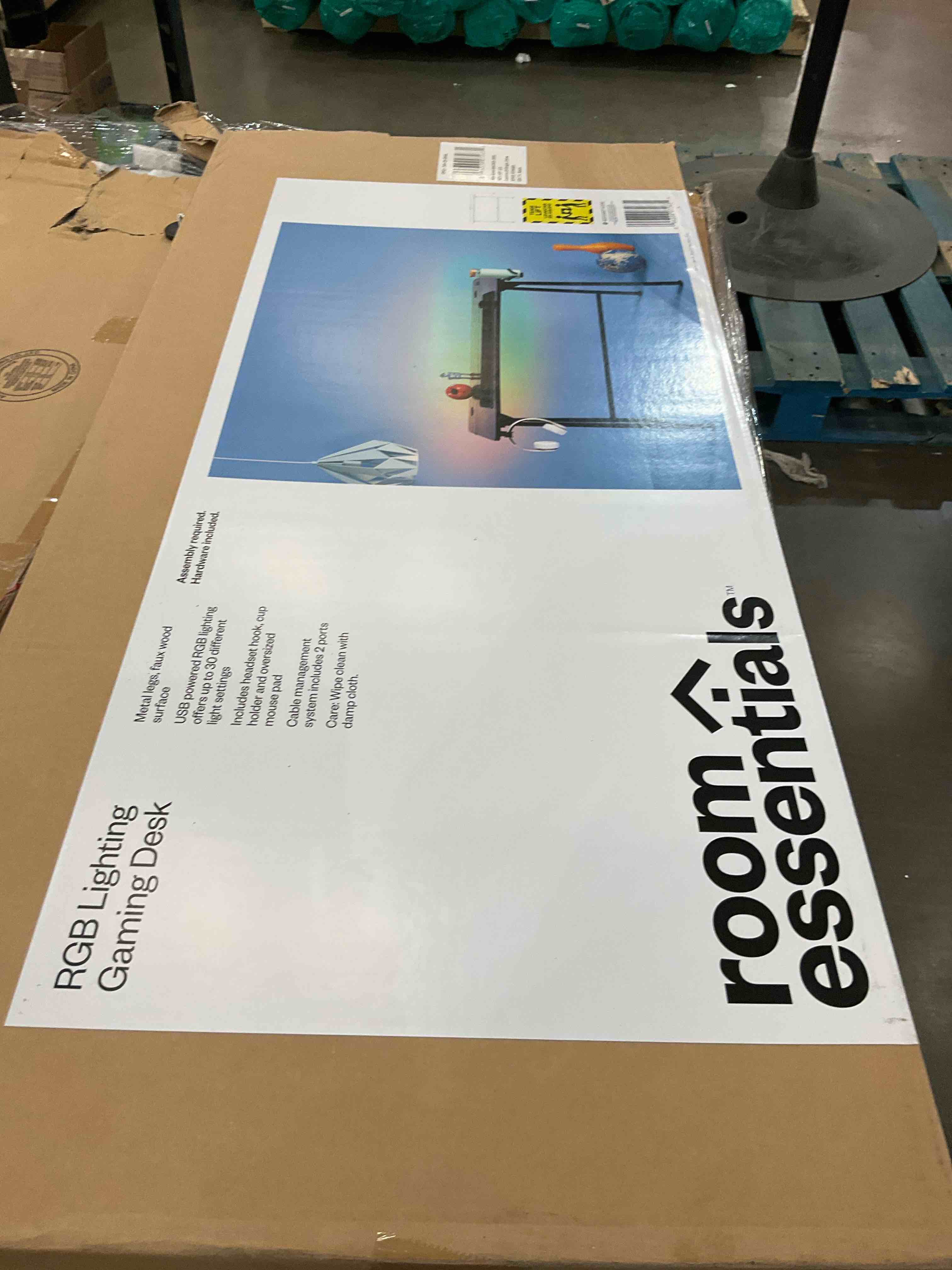https://s3.amazonaws.com/lotting-images-prod/BargainHunt/BHL00109872_1714572953577.jpeg