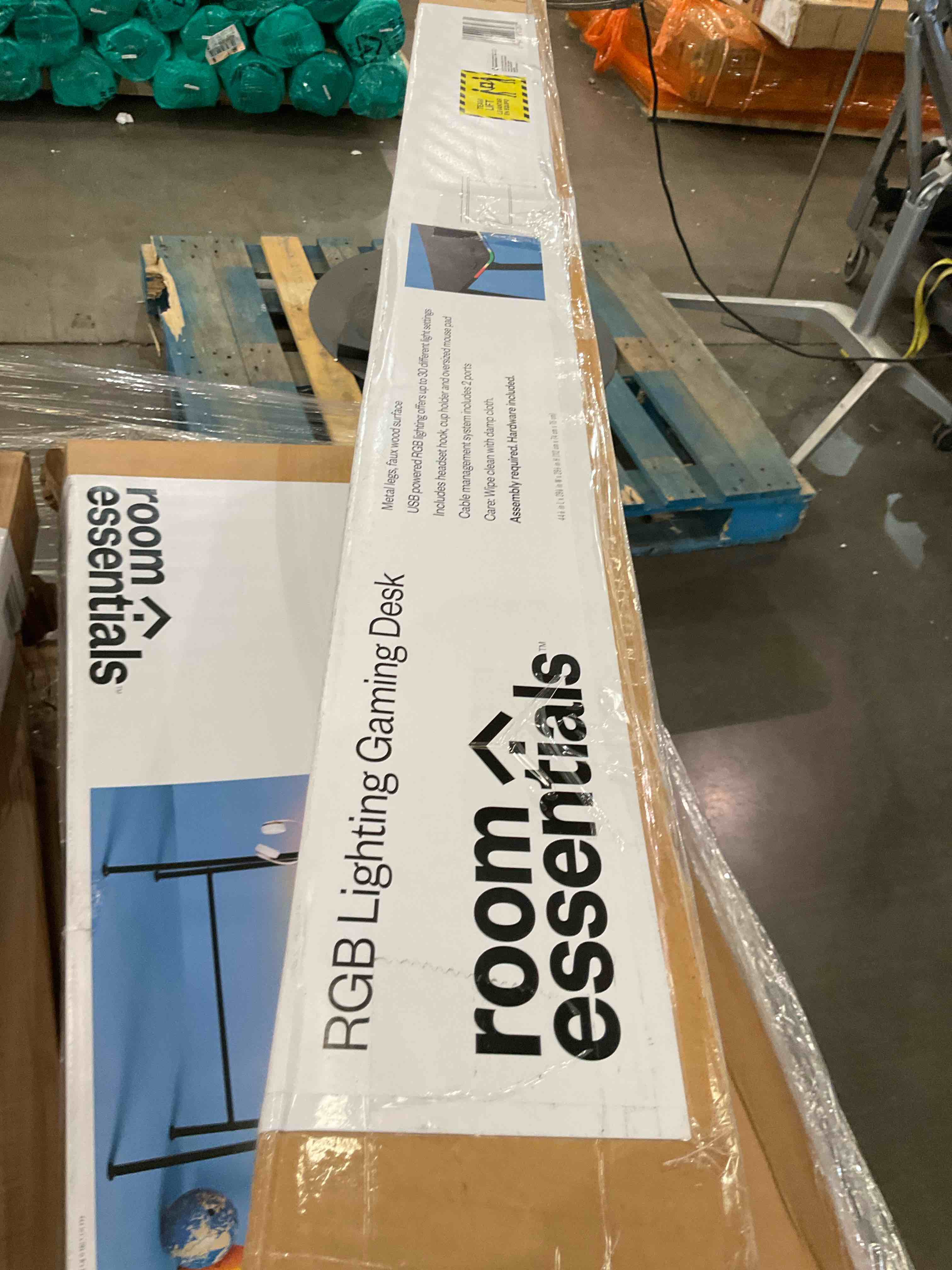 https://s3.amazonaws.com/lotting-images-prod/BargainHunt/BHL00109875_1714573024418.jpeg