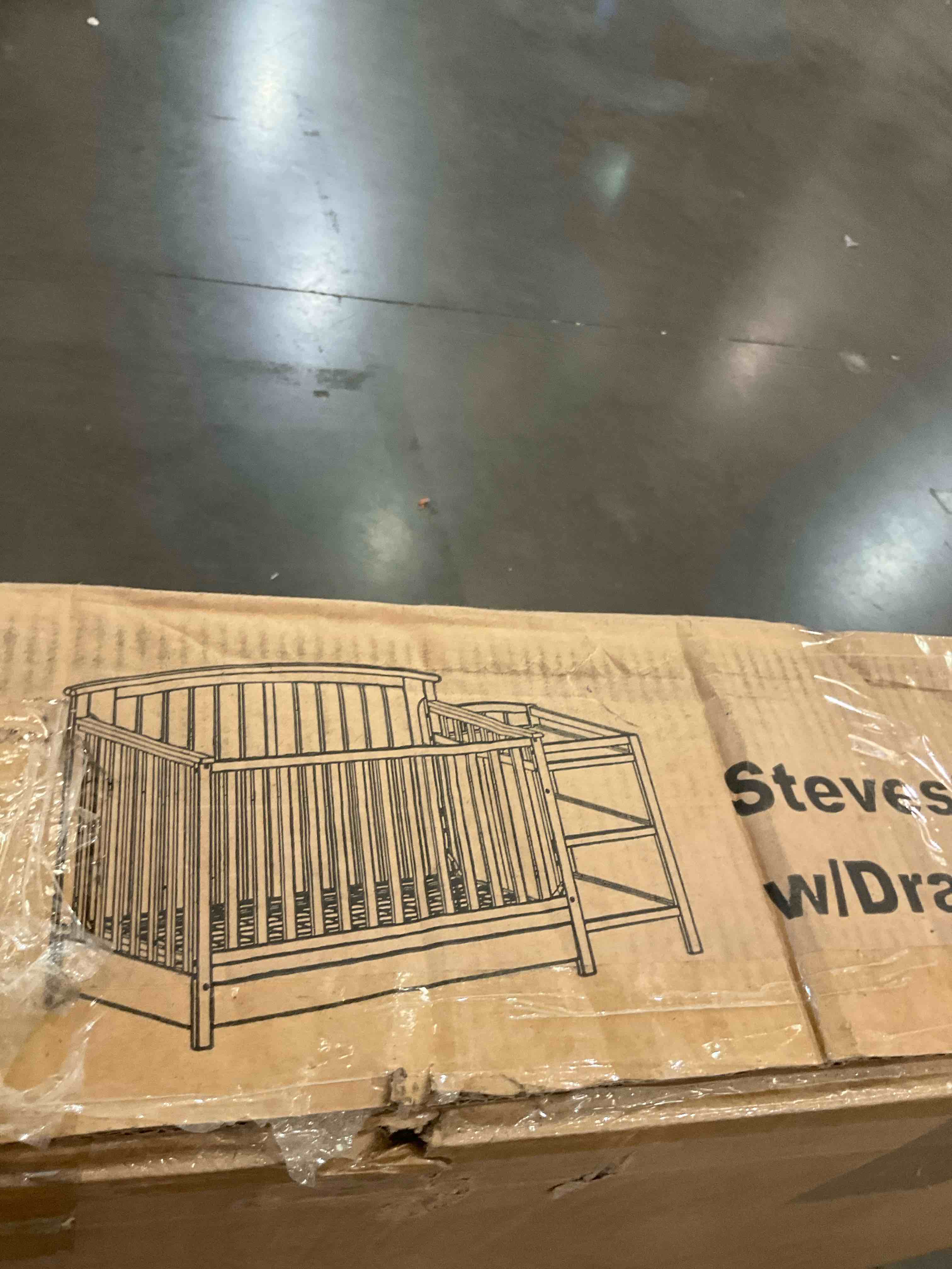 https://s3.amazonaws.com/lotting-images-prod/BargainHunt/BHL00109943_1714757643221.jpeg