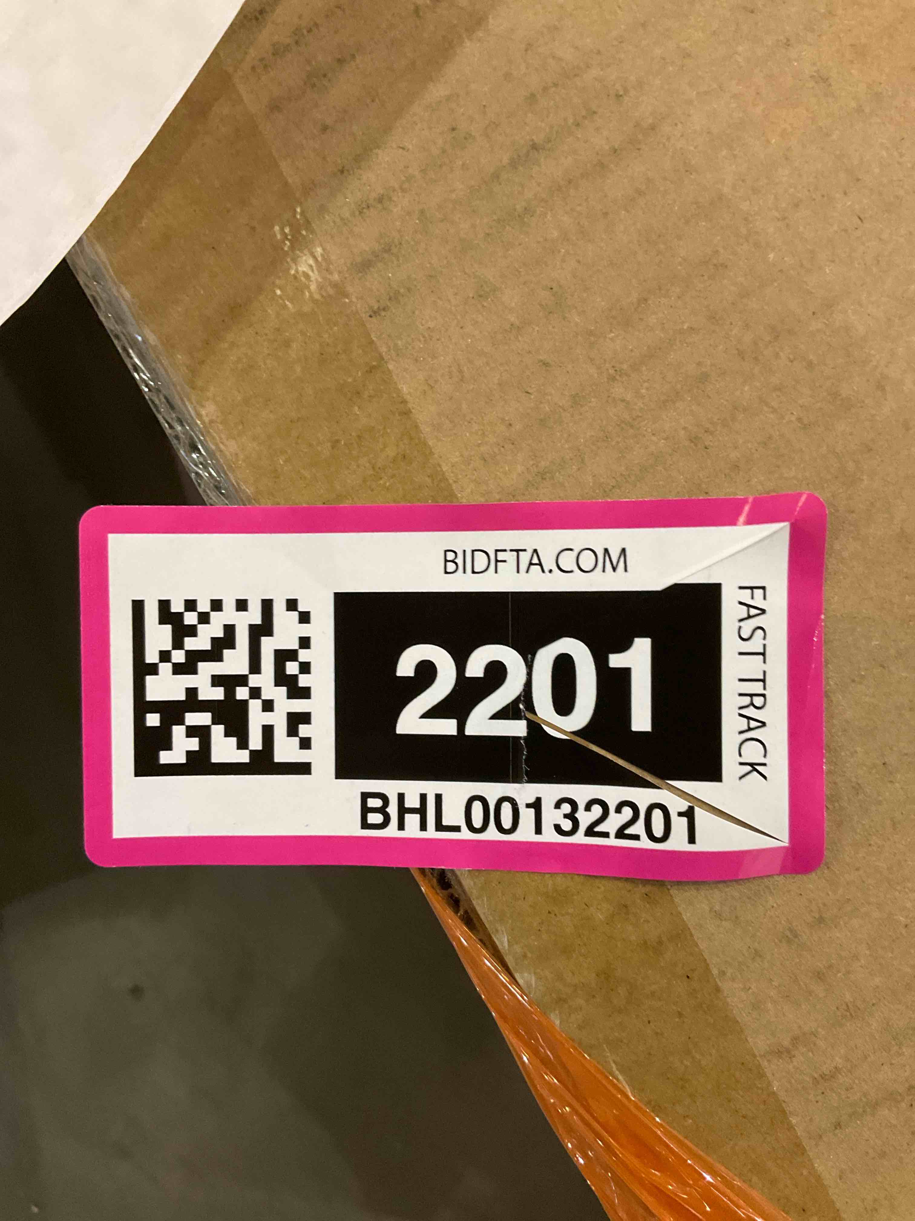 https://s3.amazonaws.com/lotting-images-prod/BargainHunt/BHL00132201_1723033841104.jpeg