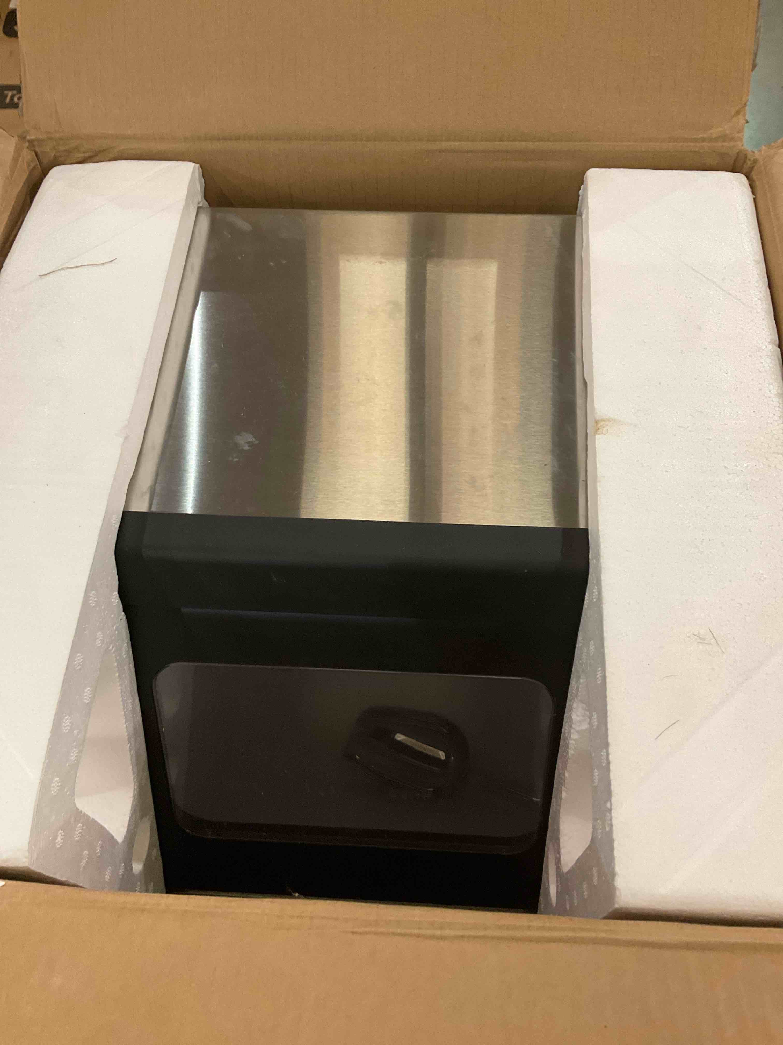 https://s3.amazonaws.com/lotting-images-prod/BargainHunt/BHL00132270_1723469273906.jpeg