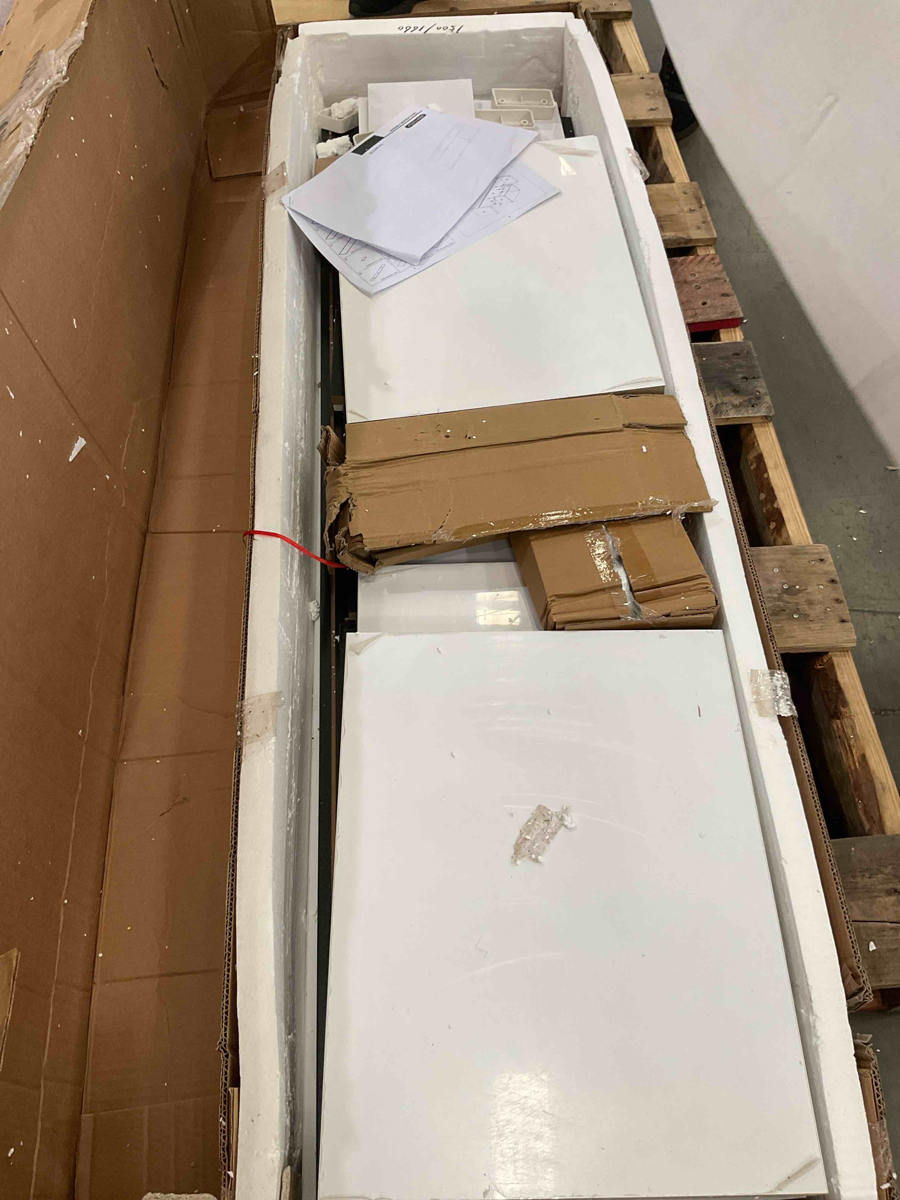 https://s3.amazonaws.com/lotting-images-prod/BargainHunt/BHL00132352_1723822348466.jpeg