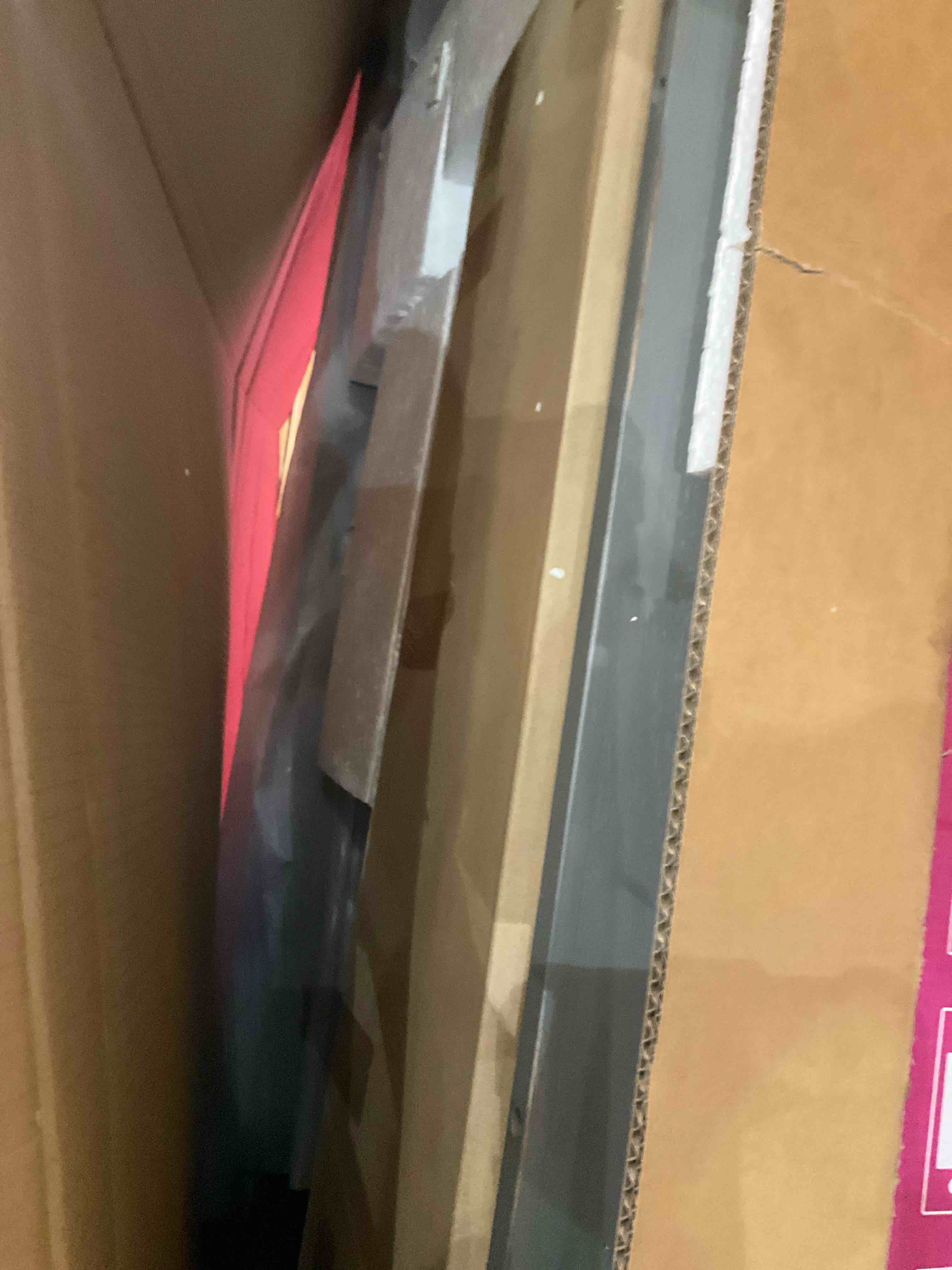 https://s3.amazonaws.com/lotting-images-prod/BargainHunt/BHL00132354_1723822799814.jpeg