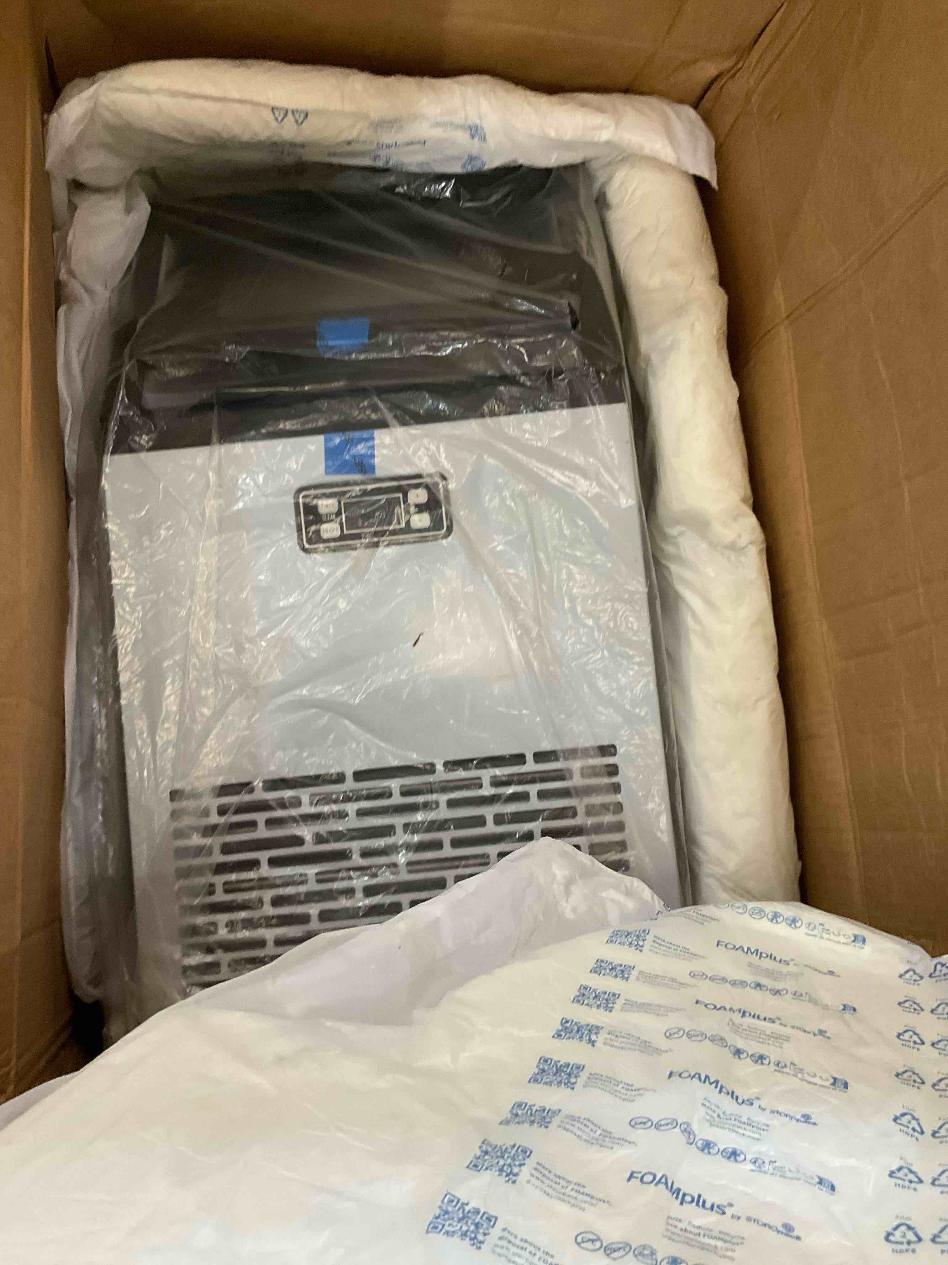 https://s3.amazonaws.com/lotting-images-prod/BargainHunt/BHL00132356_1723823235851.jpeg