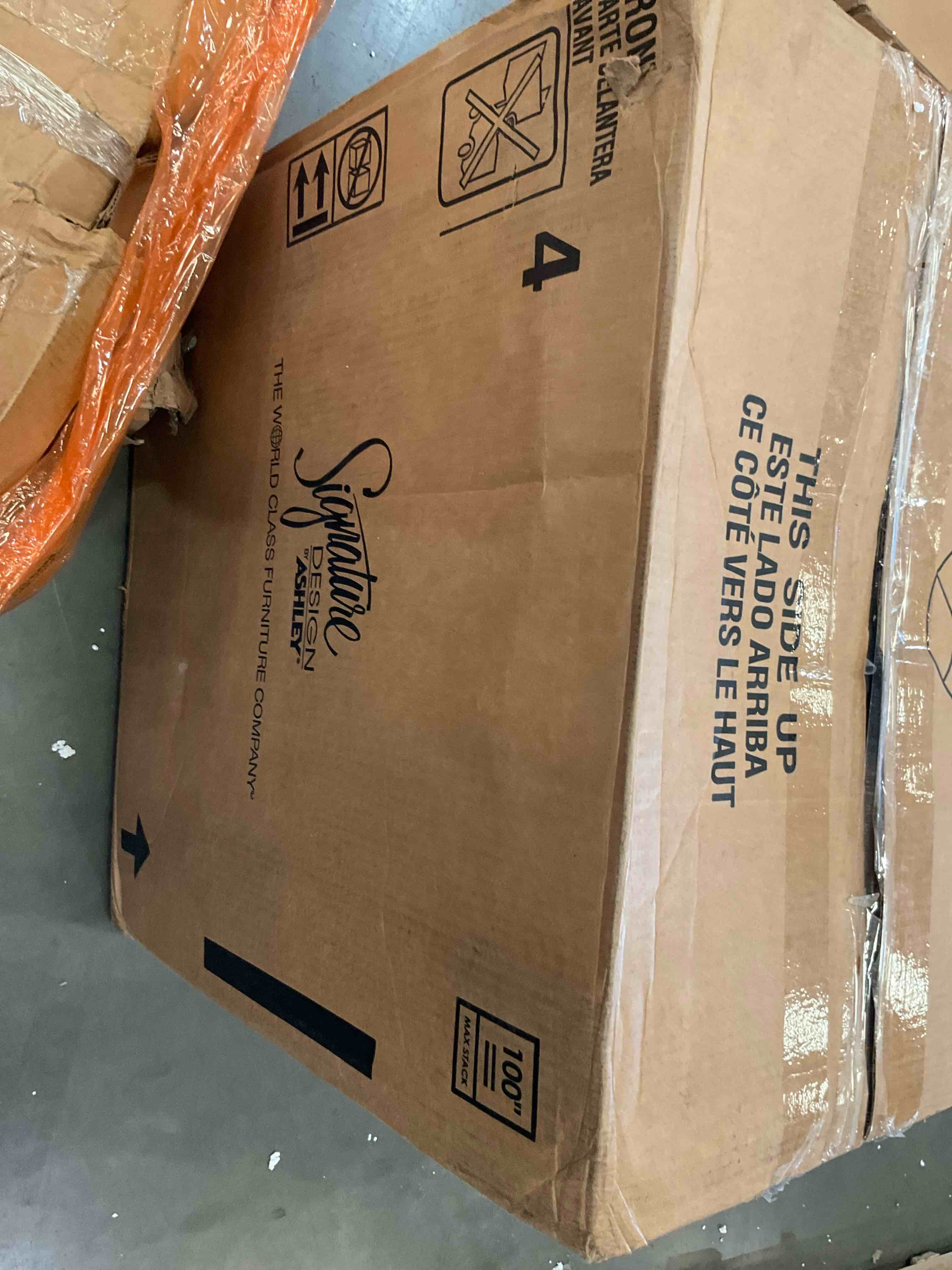 https://s3.amazonaws.com/lotting-images-prod/BargainHunt/BHL00132360_1723827043959.jpeg