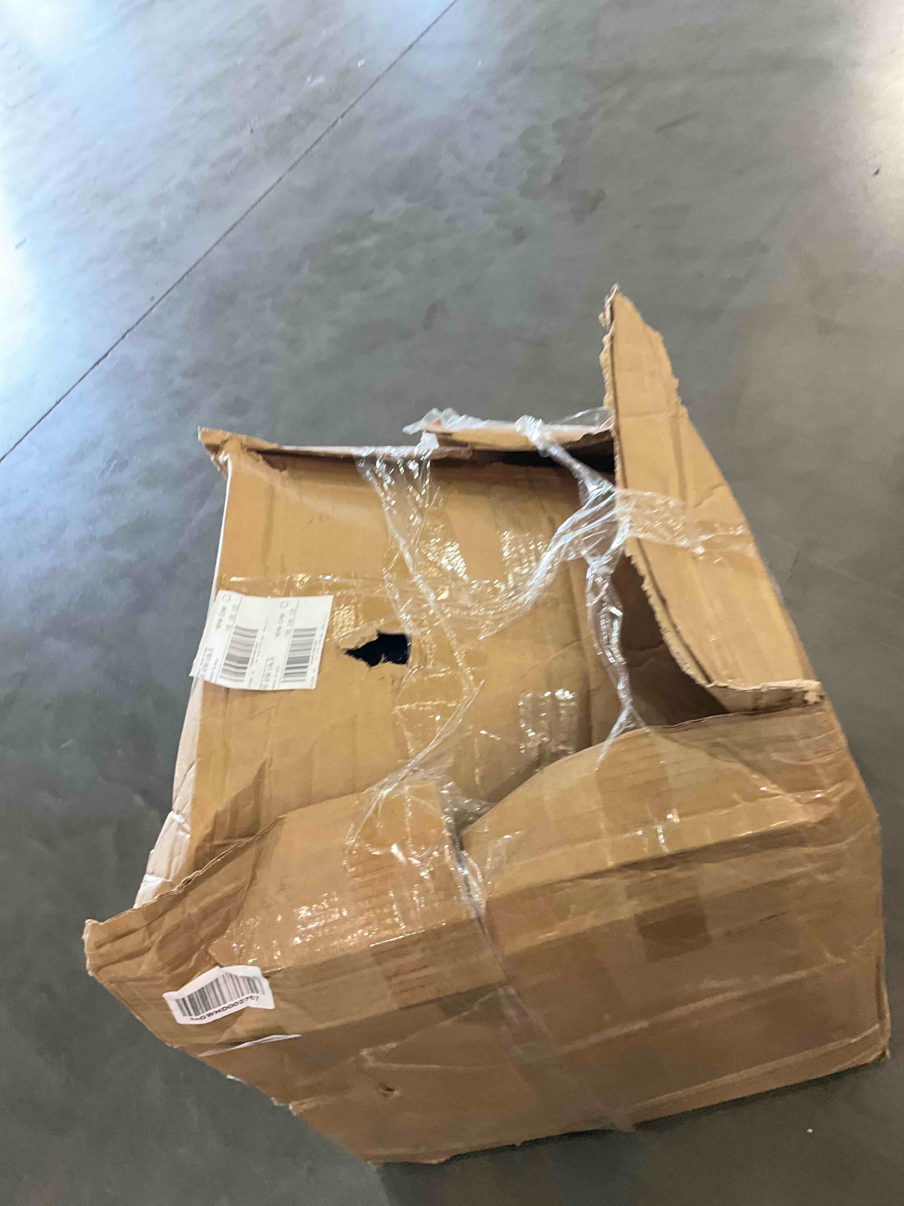 https://s3.amazonaws.com/lotting-images-prod/BargainHunt/BHL00132536_1720539413580.jpeg