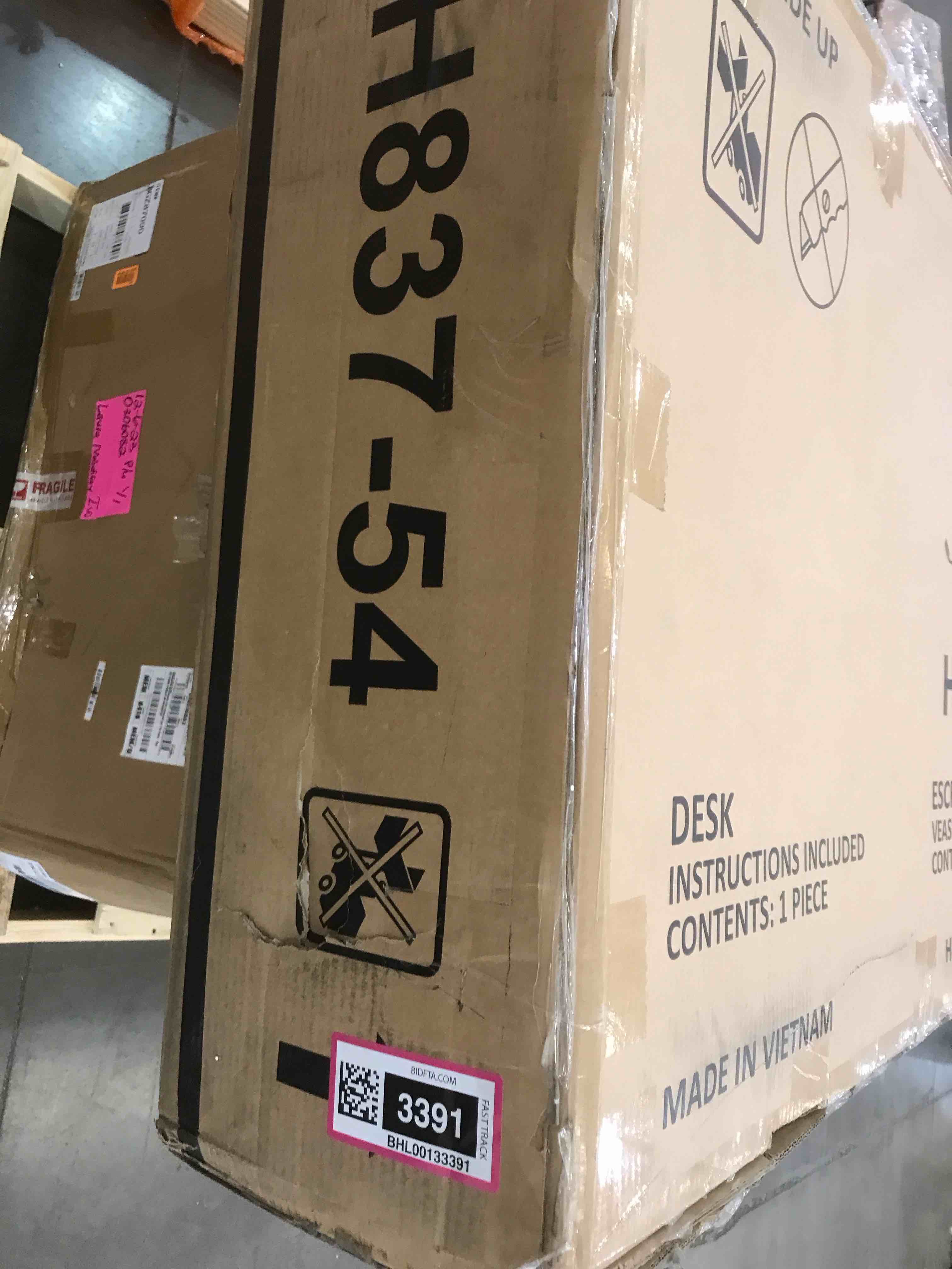 https://s3.amazonaws.com/lotting-images-prod/BargainHunt/BHL00133391_1707247638959.jpeg