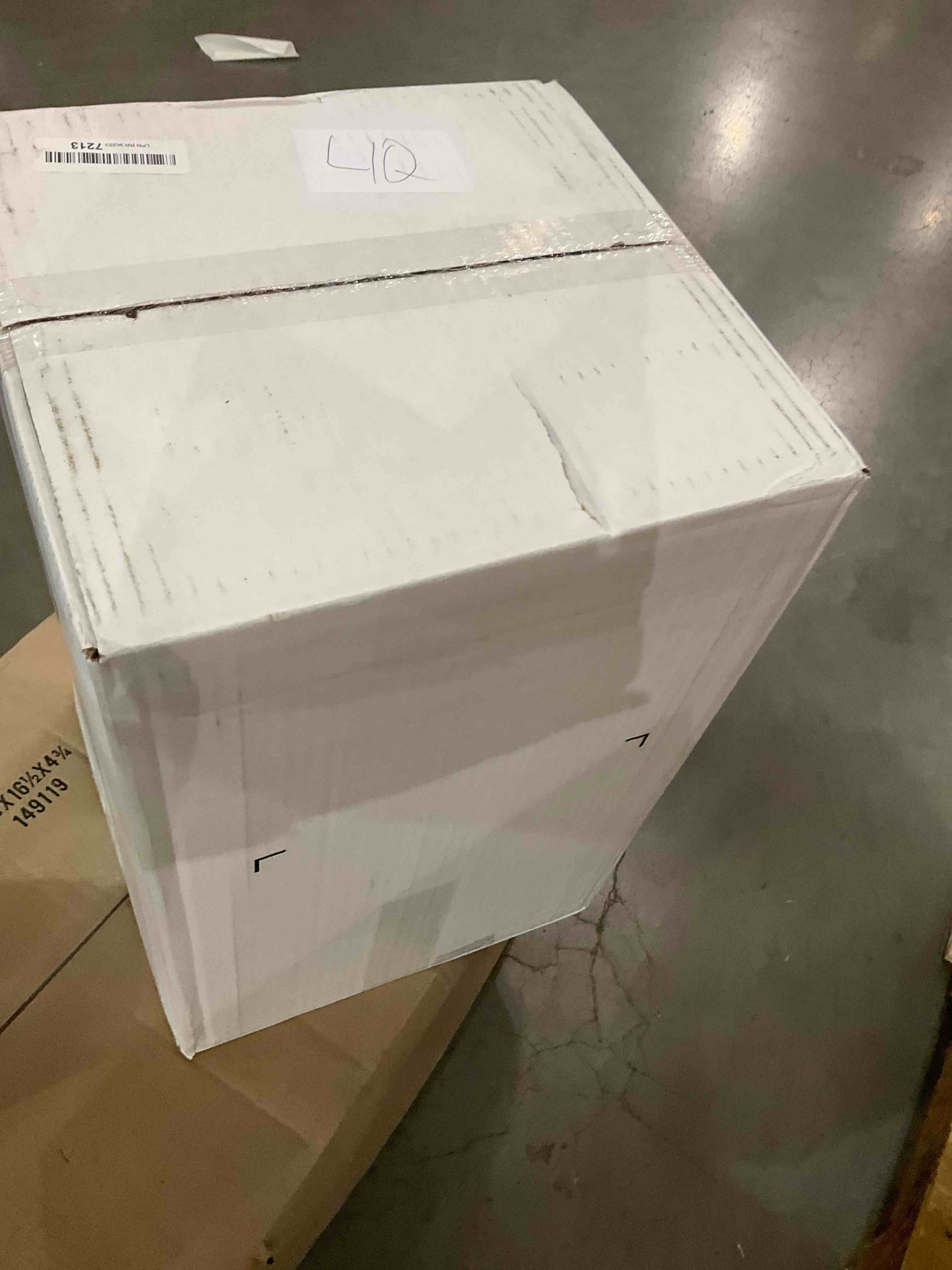 https://s3.amazonaws.com/lotting-images-prod/BargainHunt/BHL00133929_1706907198695.jpeg