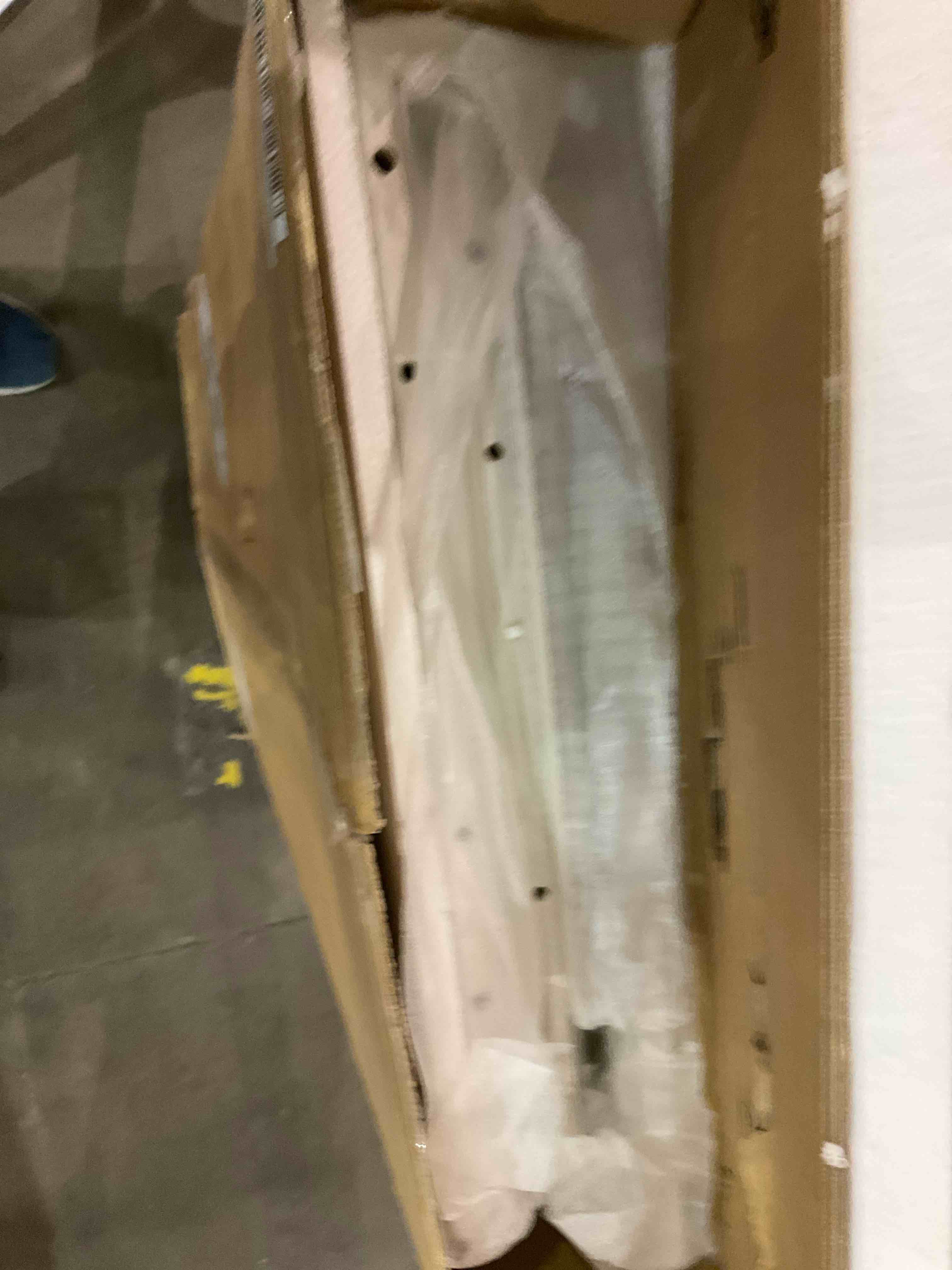 https://s3.amazonaws.com/lotting-images-prod/BargainHunt/BHL00133964_1707225321752.jpeg