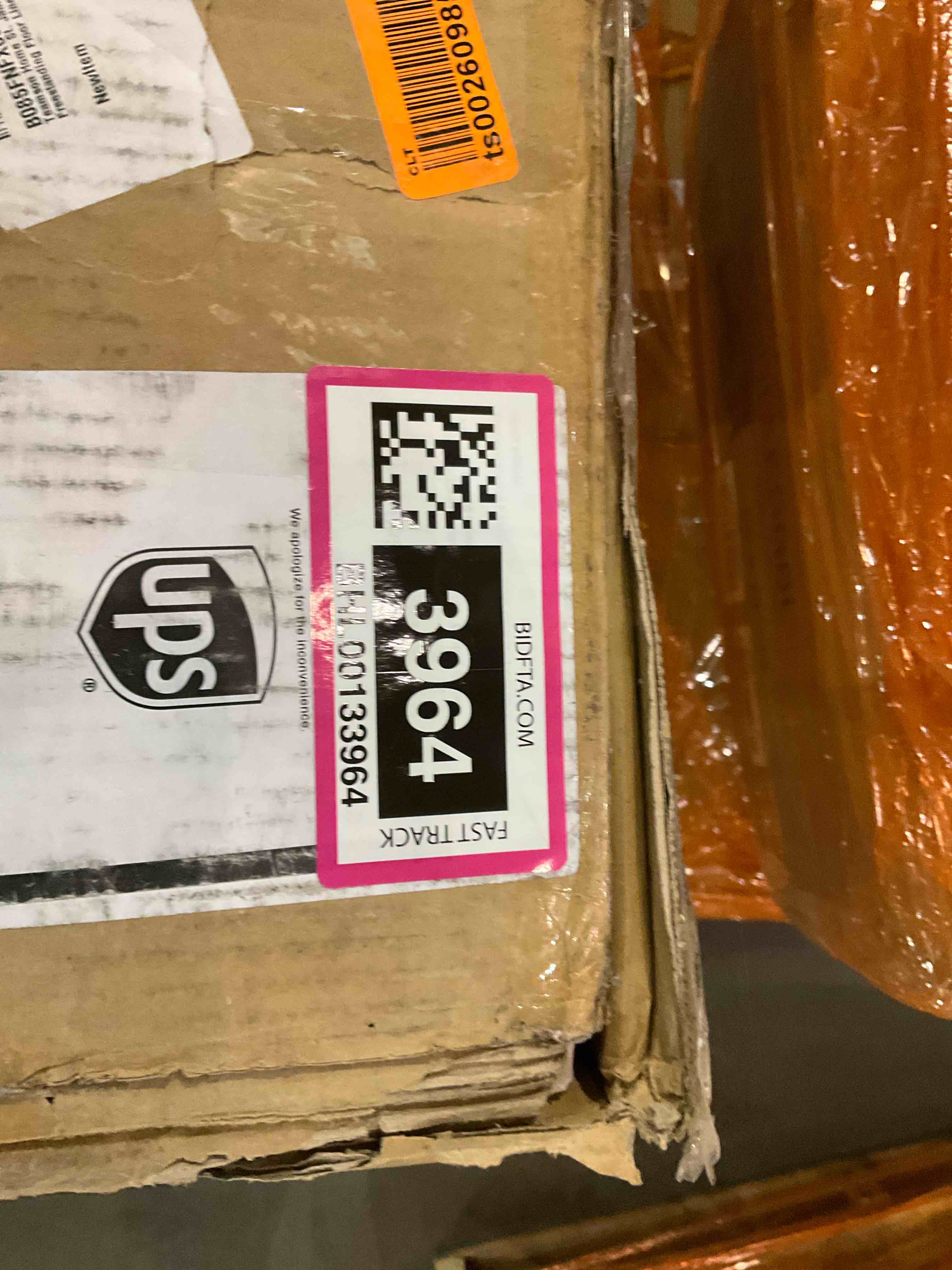 https://s3.amazonaws.com/lotting-images-prod/BargainHunt/BHL00133964_1707225388885.jpeg
