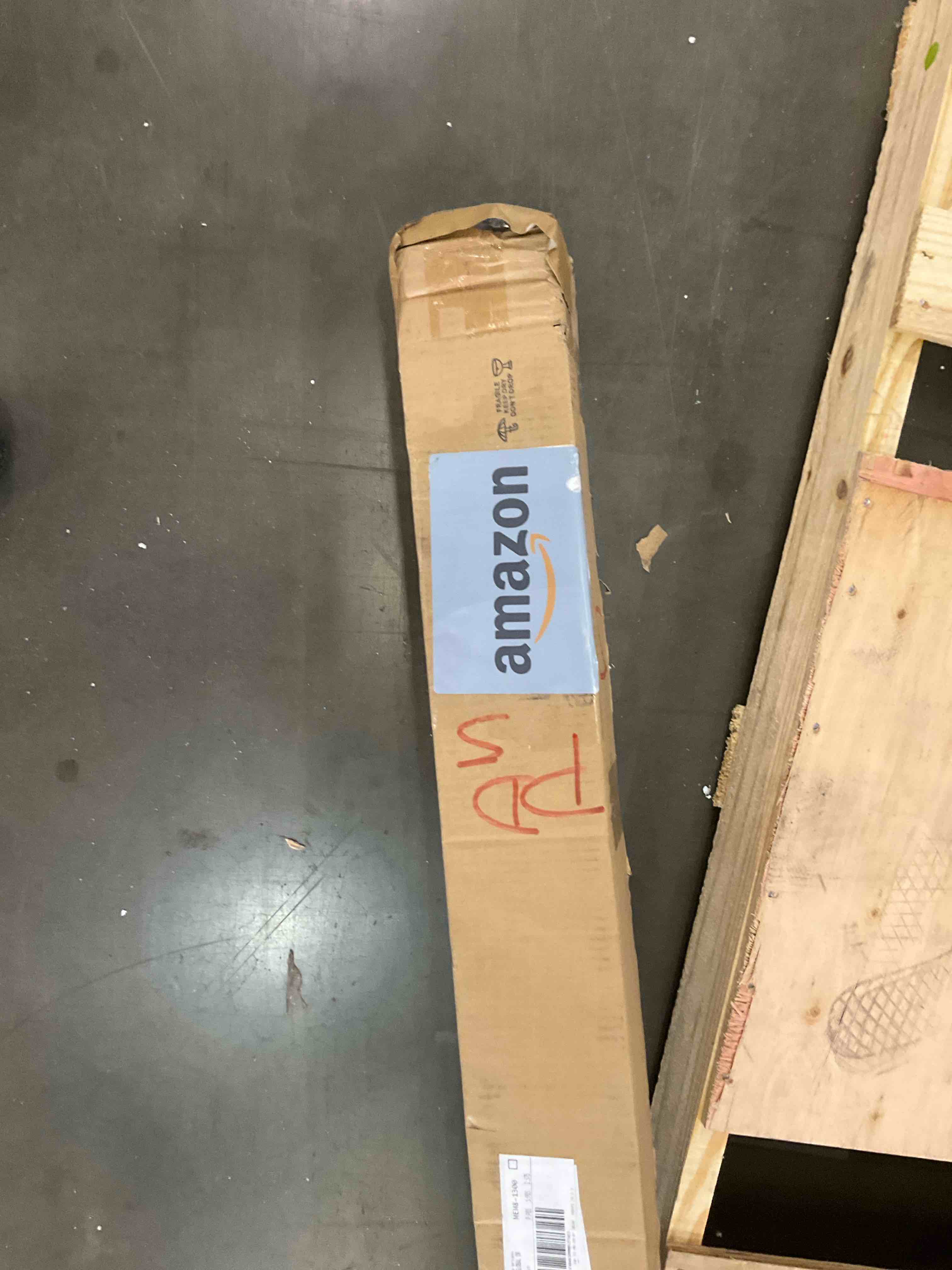 https://s3.amazonaws.com/lotting-images-prod/BargainHunt/BHL00134234_1721132206000.jpeg