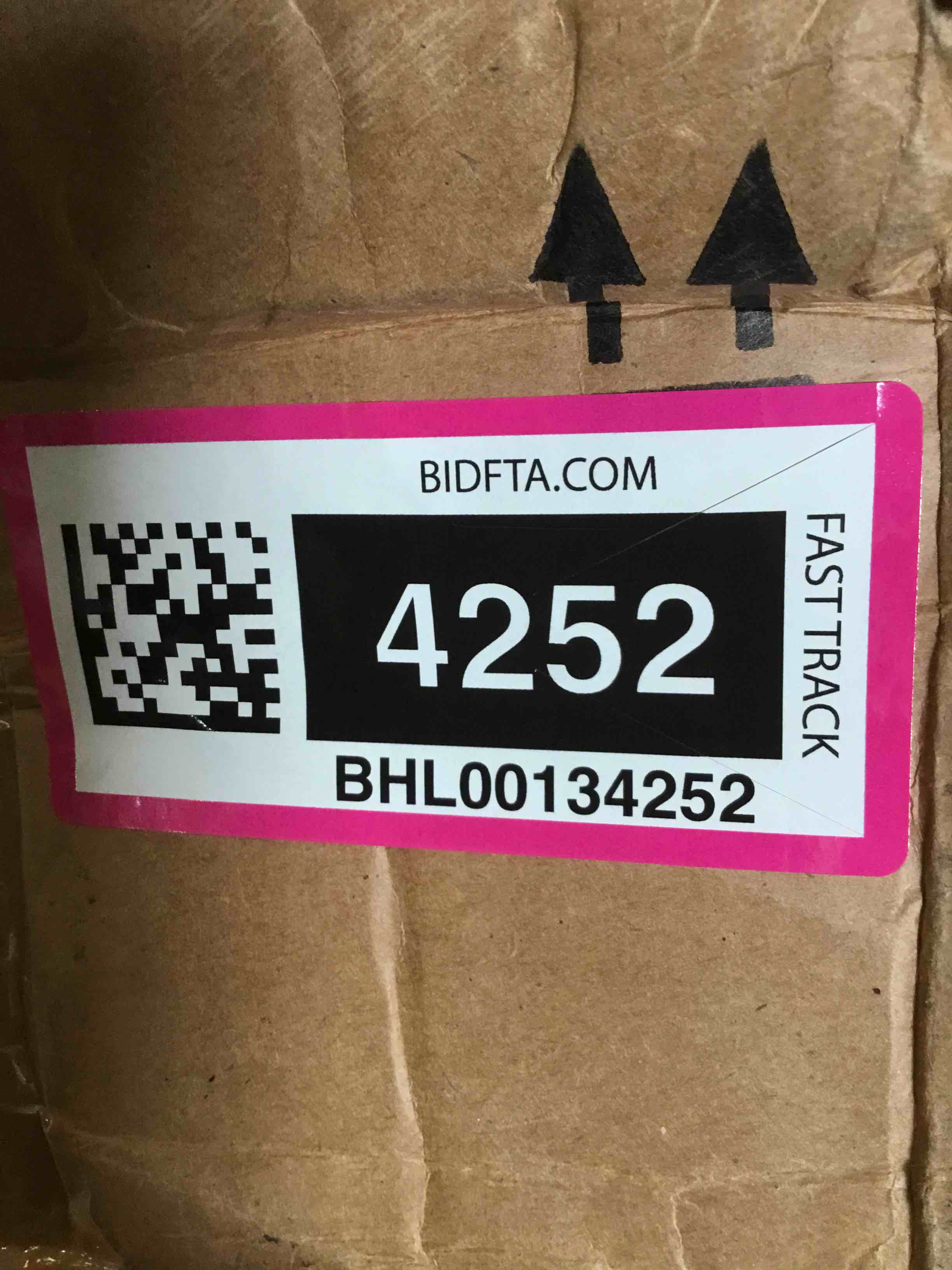 https://s3.amazonaws.com/lotting-images-prod/BargainHunt/BHL00134252_1721136399645.jpeg