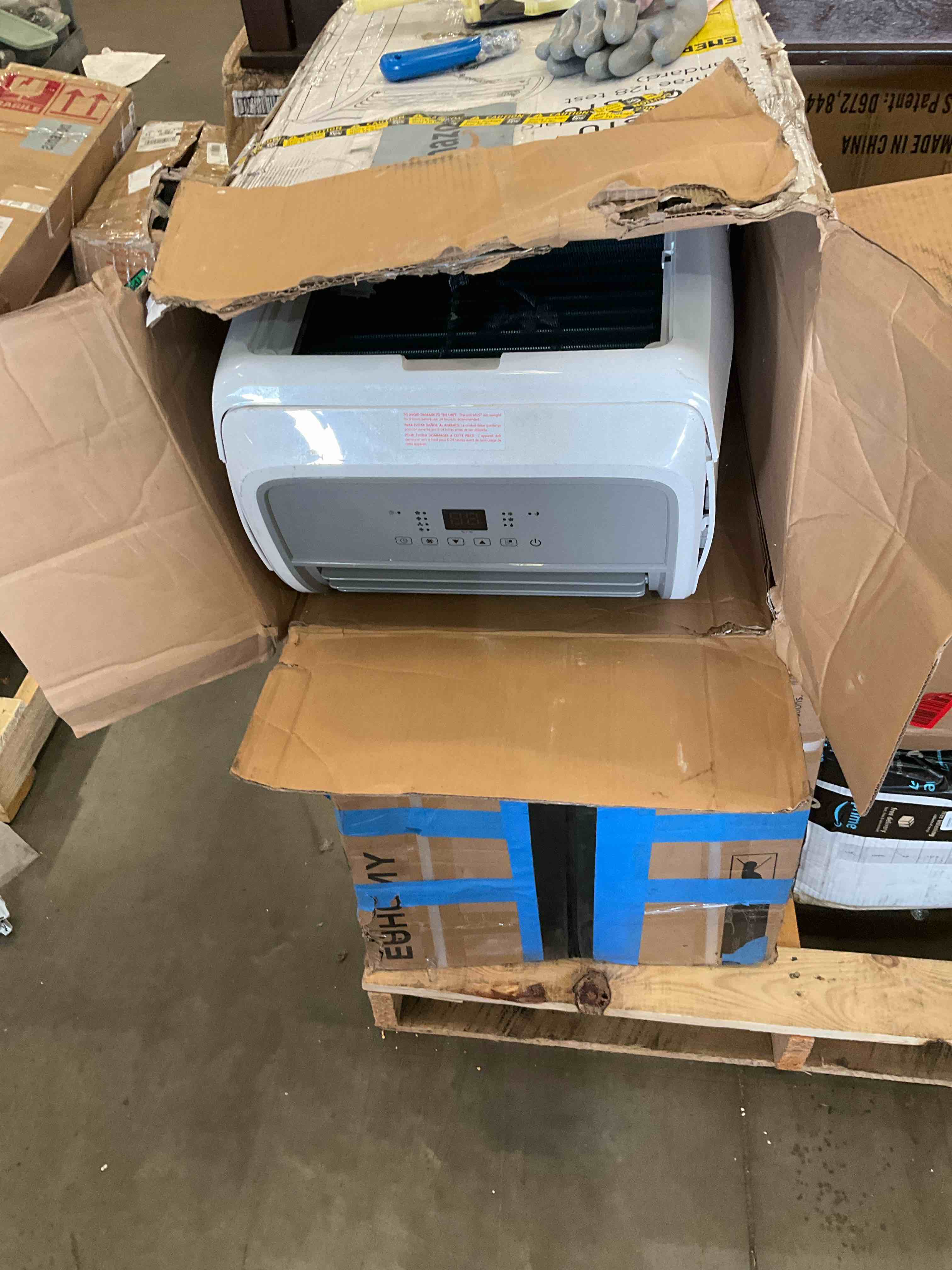 https://s3.amazonaws.com/lotting-images-prod/BargainHunt/BHL00134371_1721225978822.jpeg