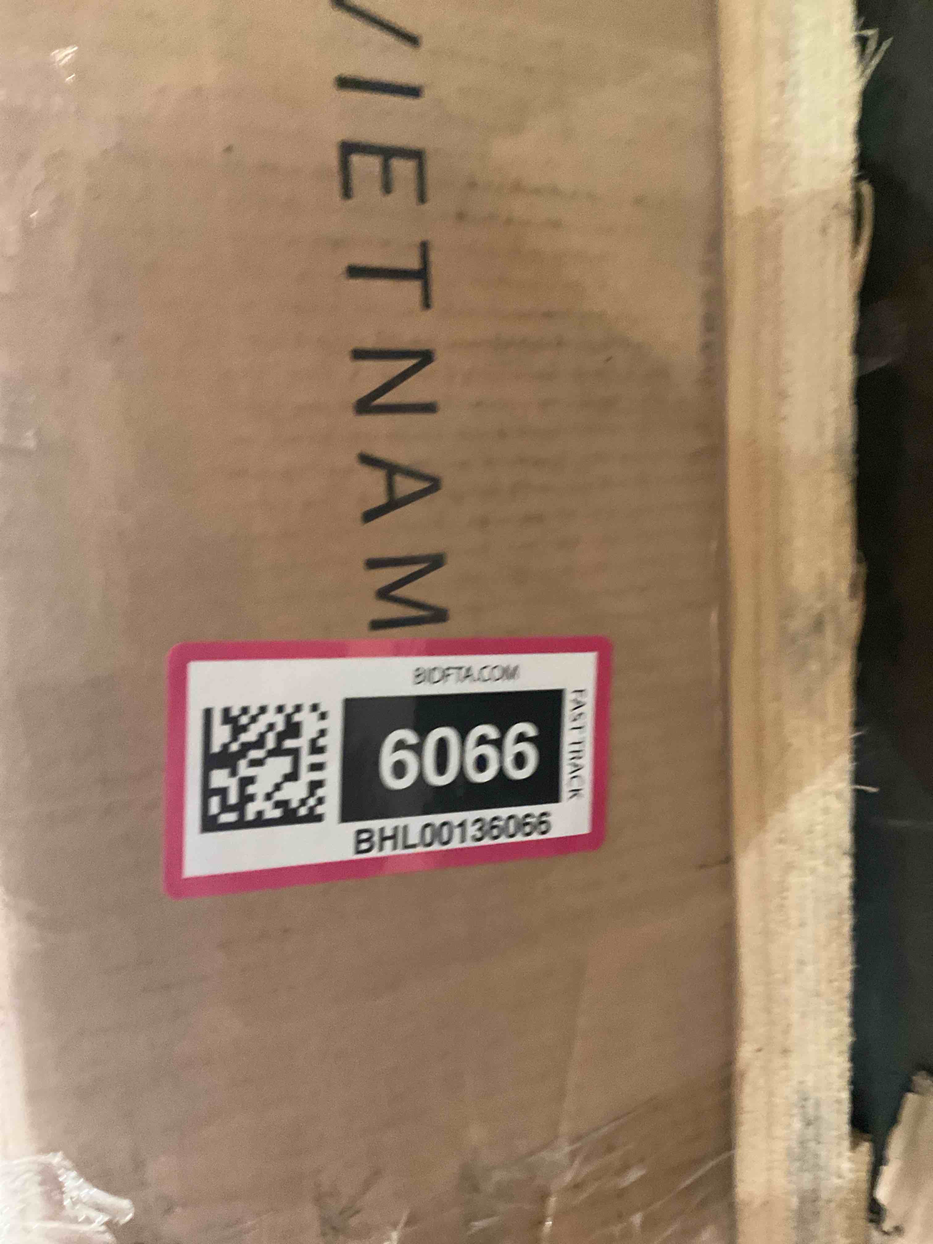https://s3.amazonaws.com/lotting-images-prod/BargainHunt/BHL00136066_1722953607008.jpeg