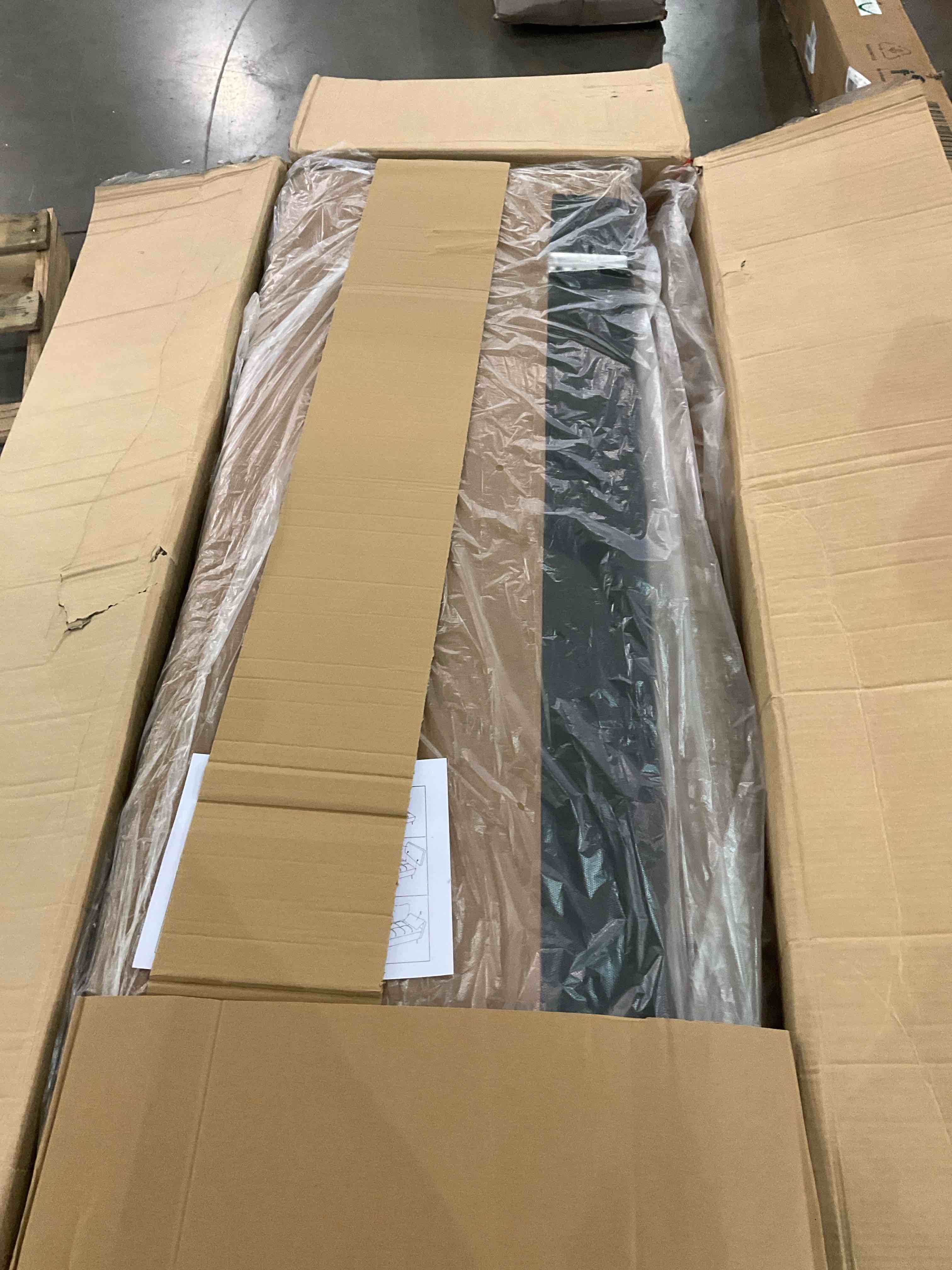 https://s3.amazonaws.com/lotting-images-prod/BargainHunt/BHL00136083_1723037154624.jpeg