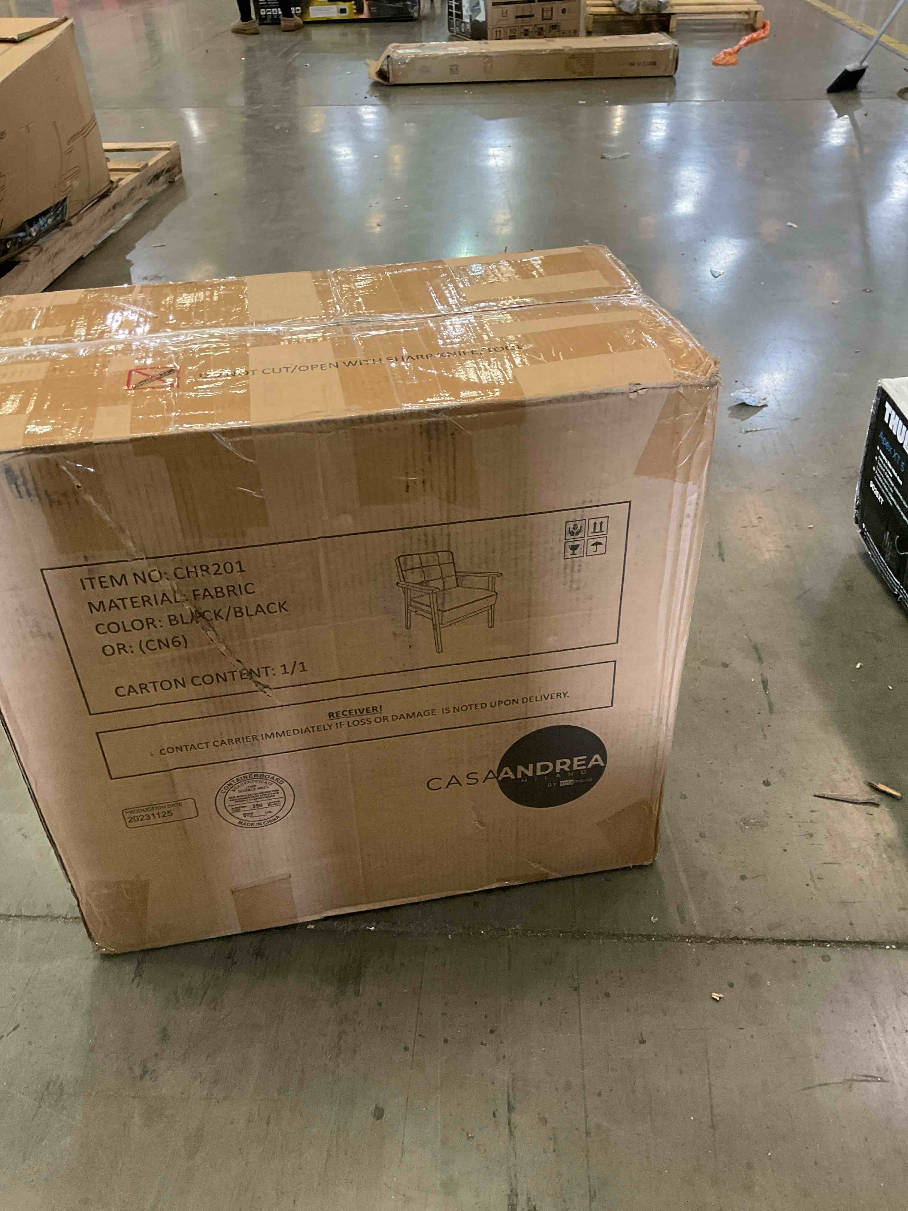 https://s3.amazonaws.com/lotting-images-prod/BargainHunt/BHL00136165_1723561099757.jpeg