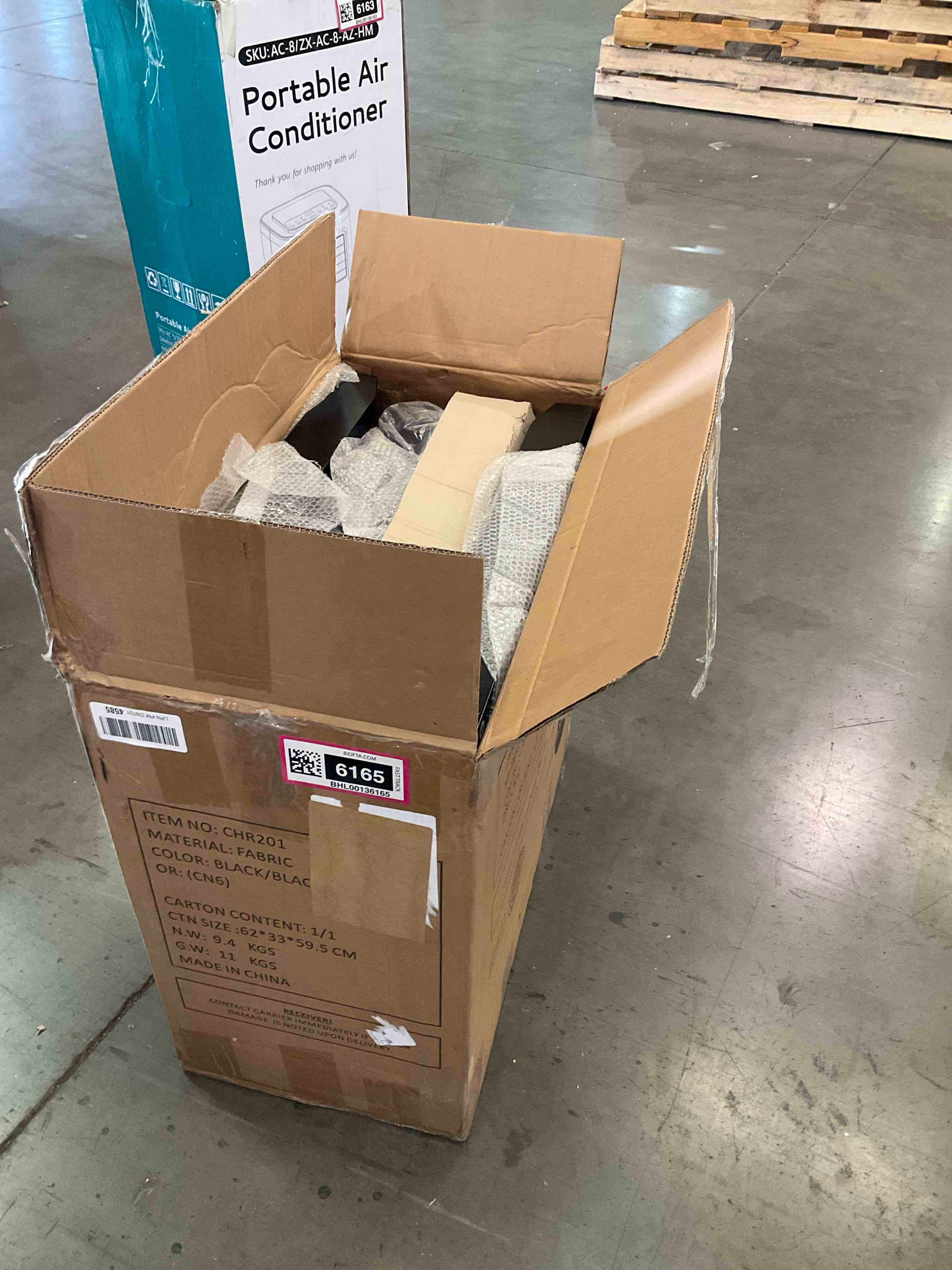 https://s3.amazonaws.com/lotting-images-prod/BargainHunt/BHL00136165_1723561265173.jpeg