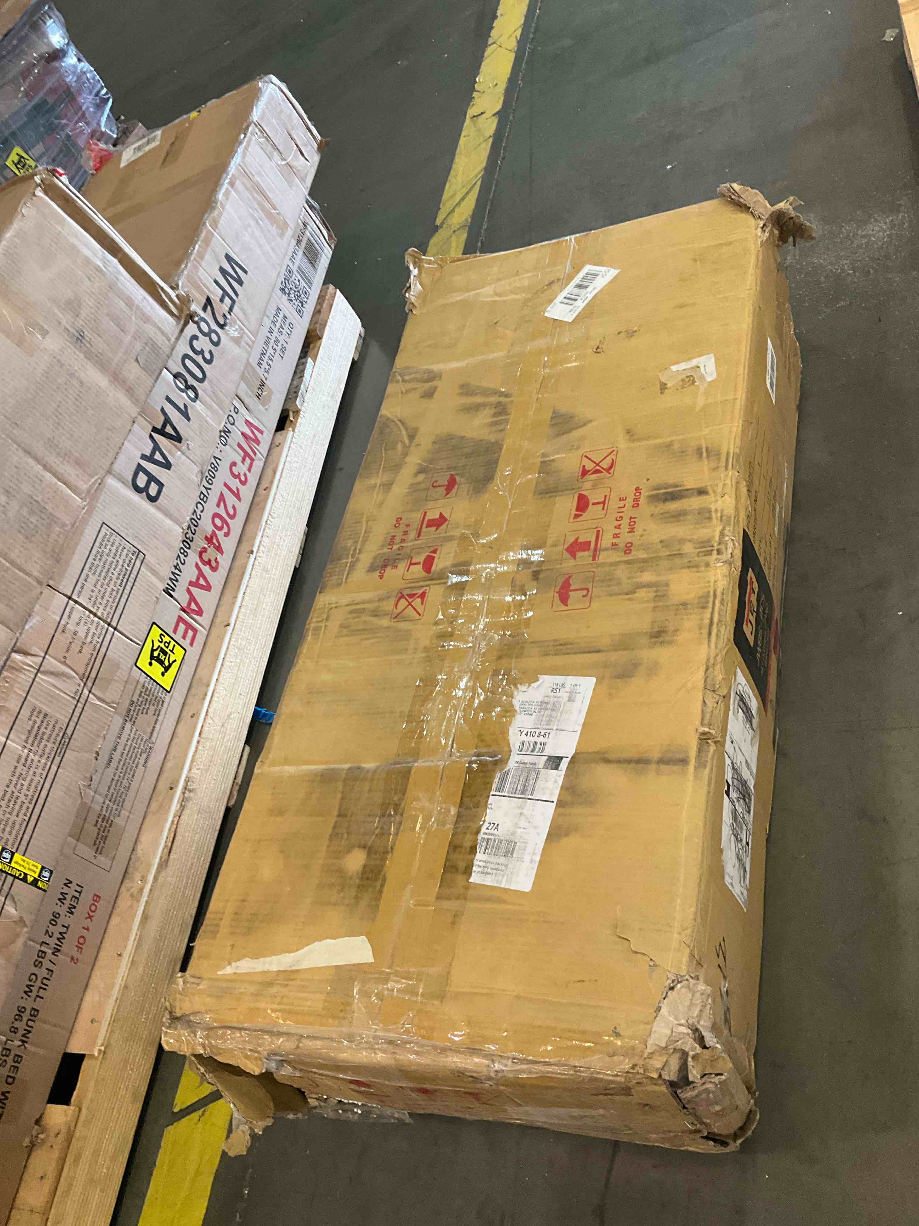 https://s3.amazonaws.com/lotting-images-prod/BargainHunt/BHL00136167_1723561493453.jpeg