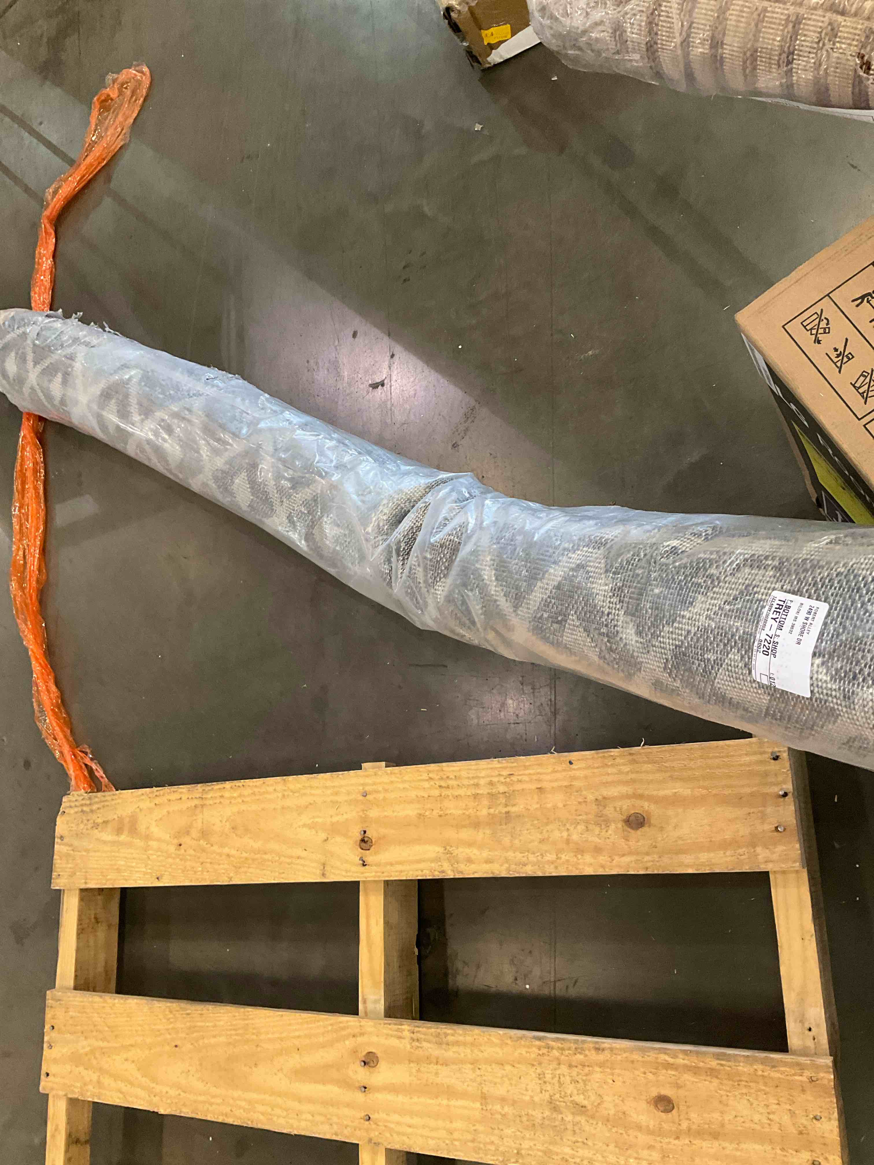 https://s3.amazonaws.com/lotting-images-prod/BargainHunt/BHL00136681_1723562053653.jpeg