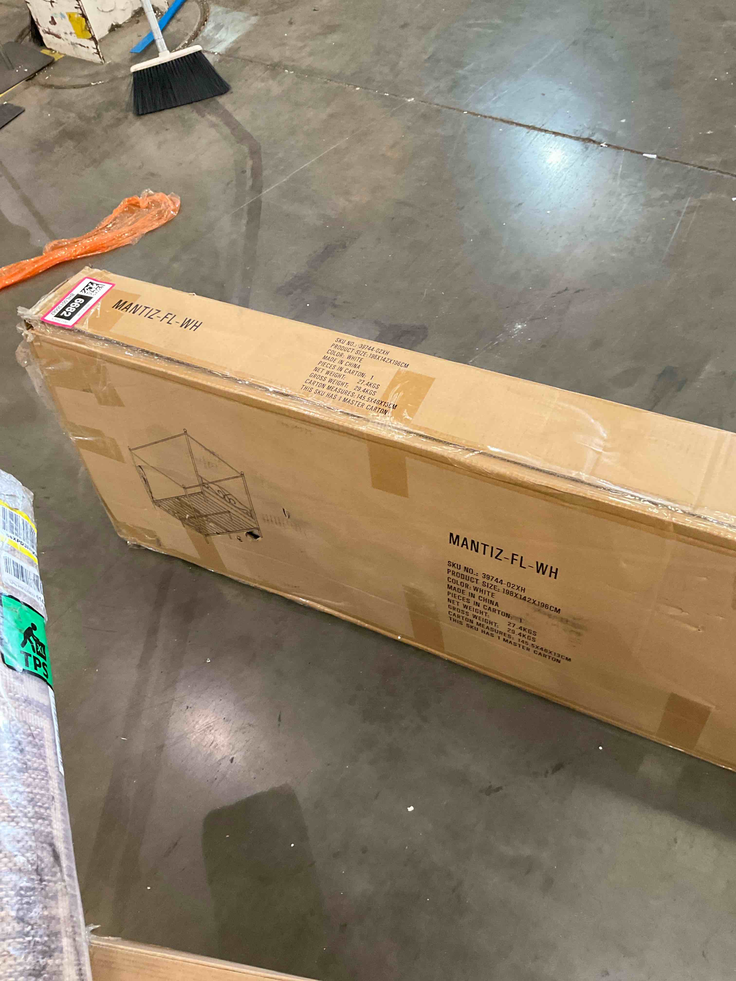 https://s3.amazonaws.com/lotting-images-prod/BargainHunt/BHL00136682_1723562387610.jpeg