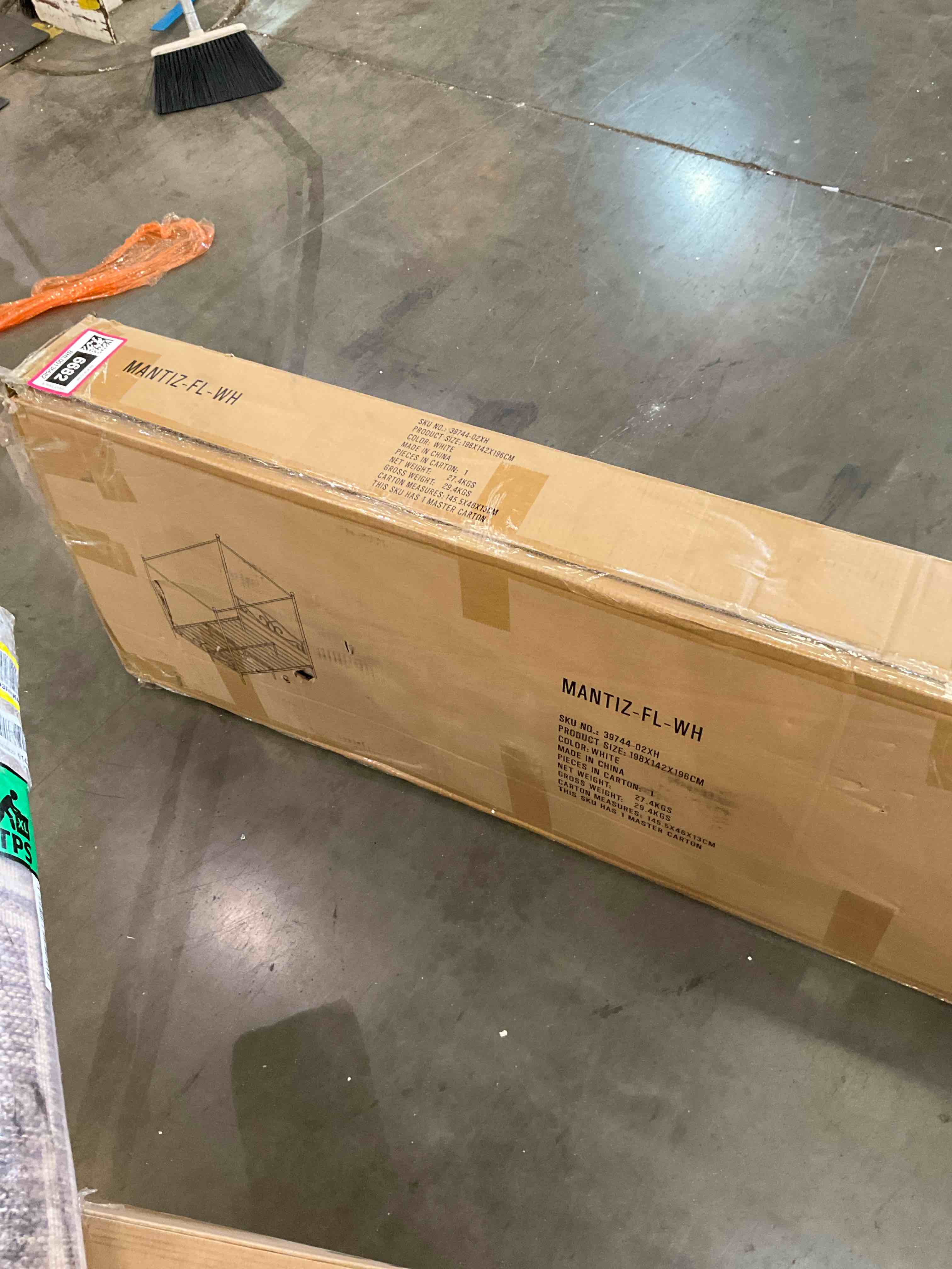 https://s3.amazonaws.com/lotting-images-prod/BargainHunt/BHL00136682_1723562388748.jpeg