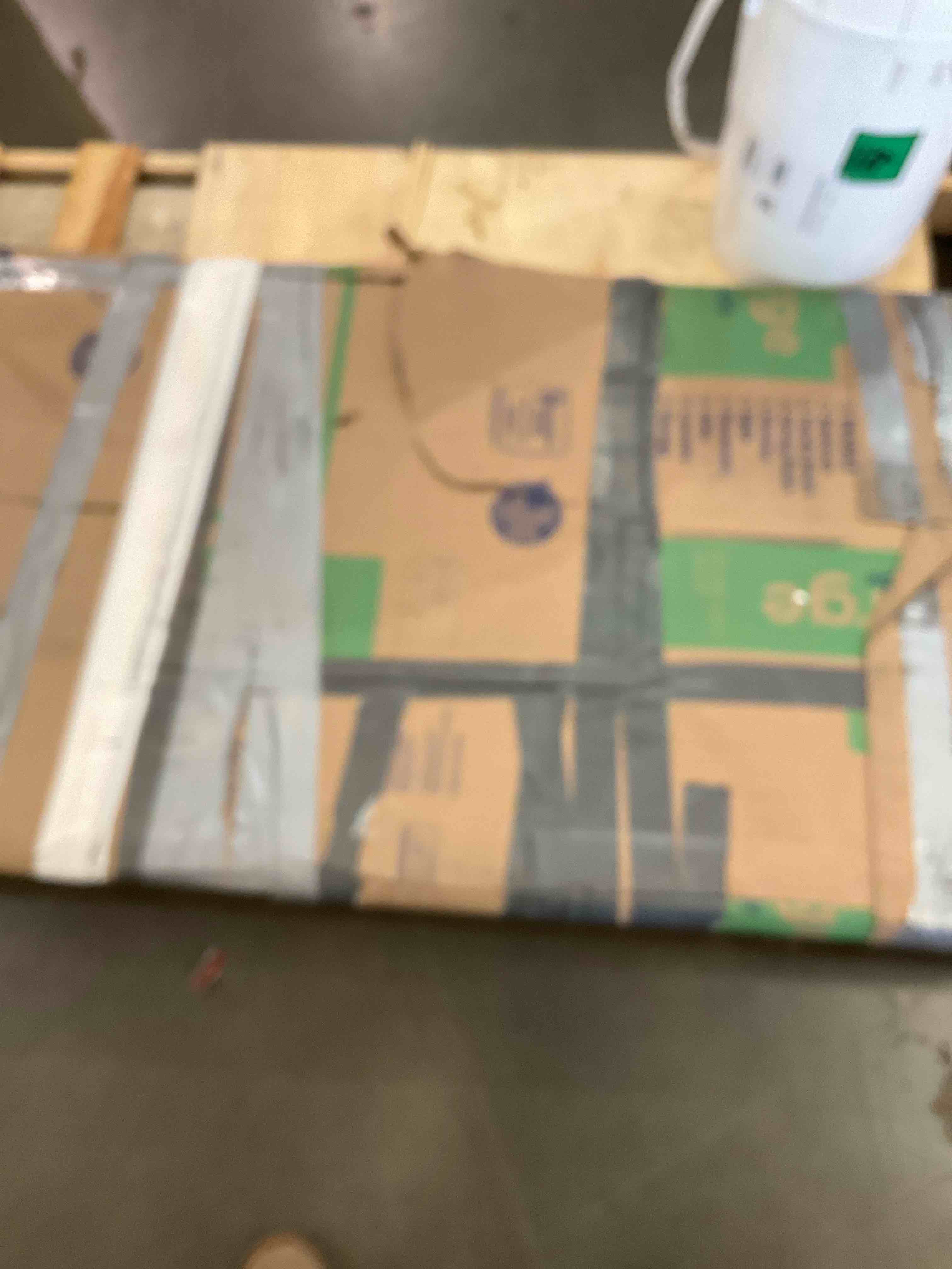 https://s3.amazonaws.com/lotting-images-prod/BargainHunt/BHL00136684_1723567884380.jpeg