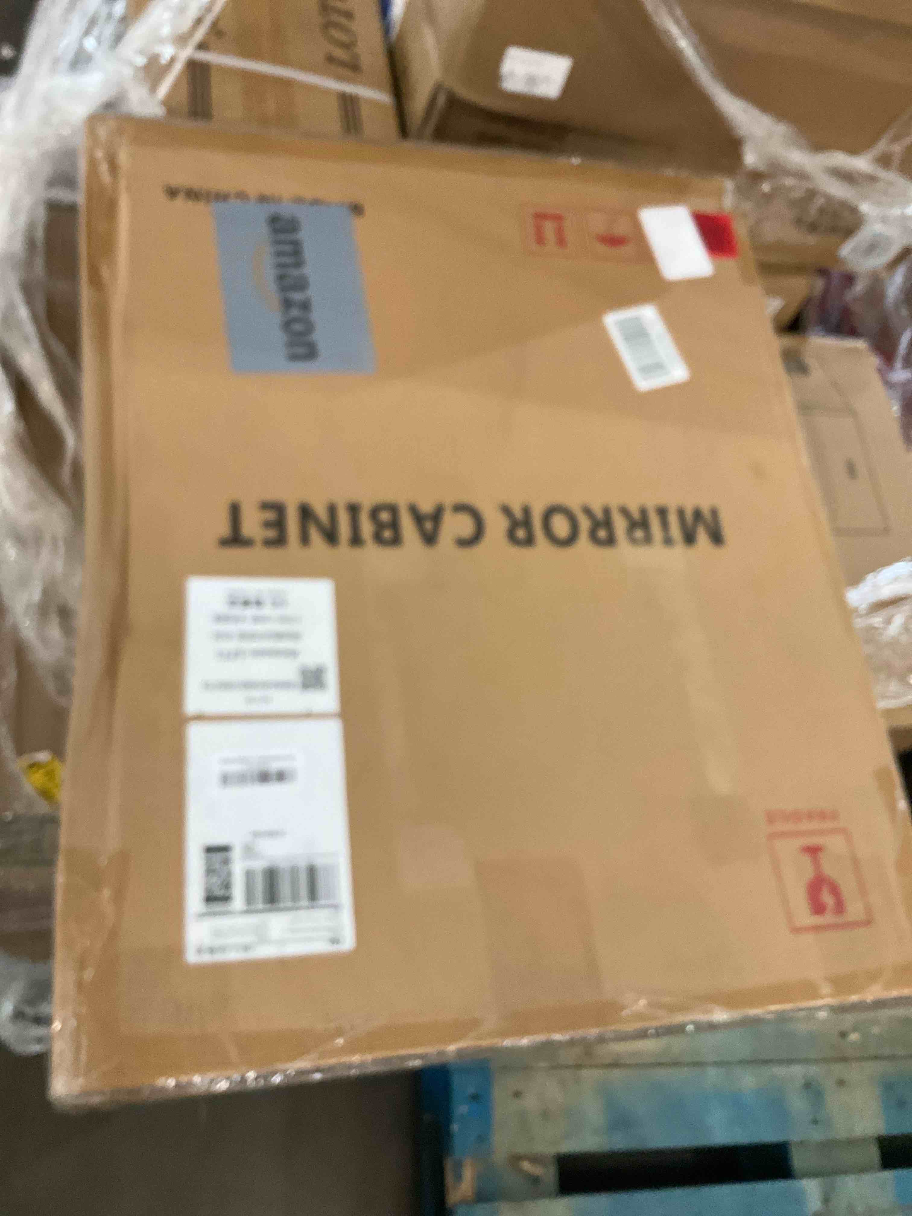 https://s3.amazonaws.com/lotting-images-prod/BargainHunt/BHL00137851_1719500936444.jpeg