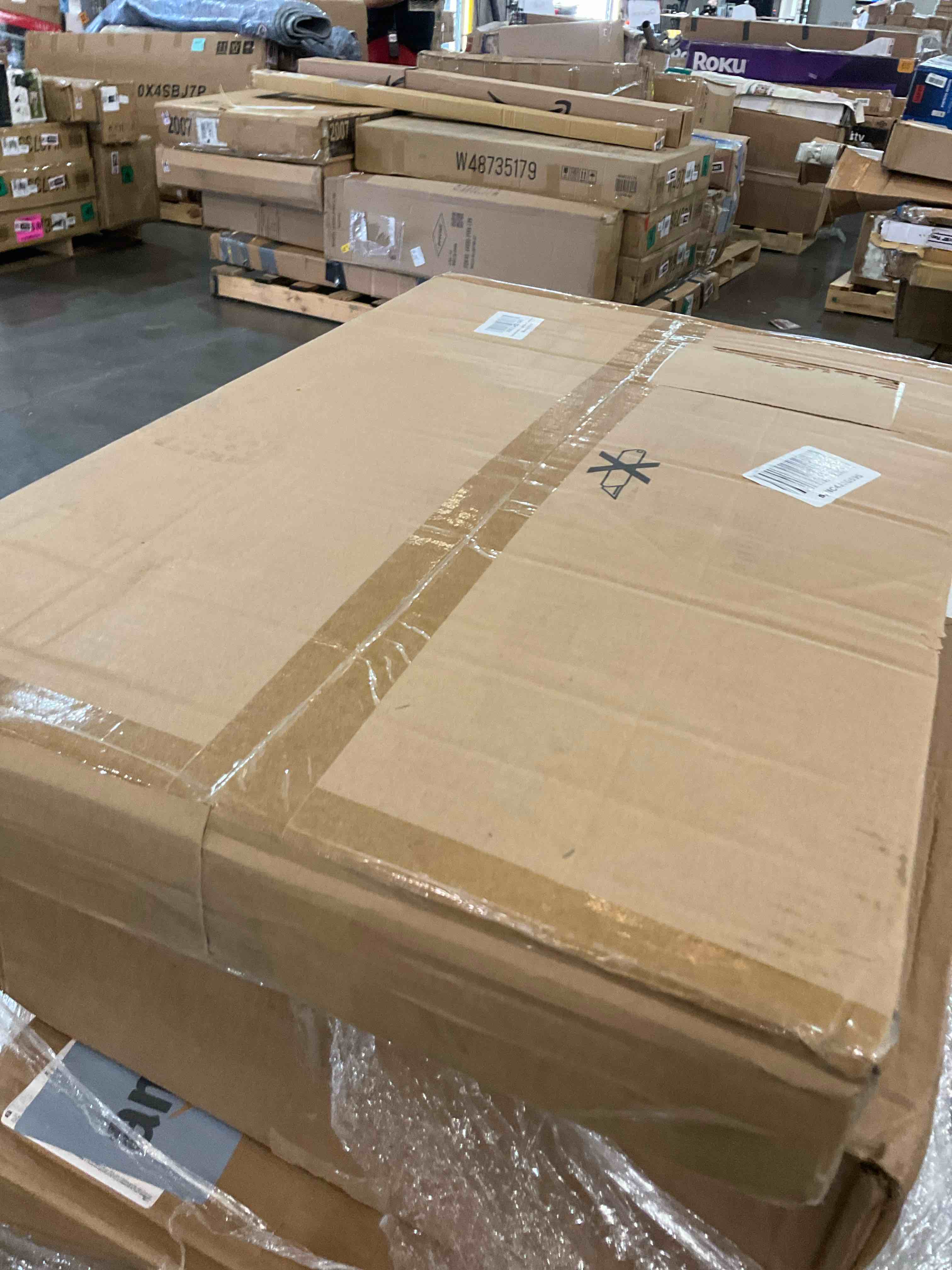 https://s3.amazonaws.com/lotting-images-prod/BargainHunt/BHL00137853_1719501508250.jpeg
