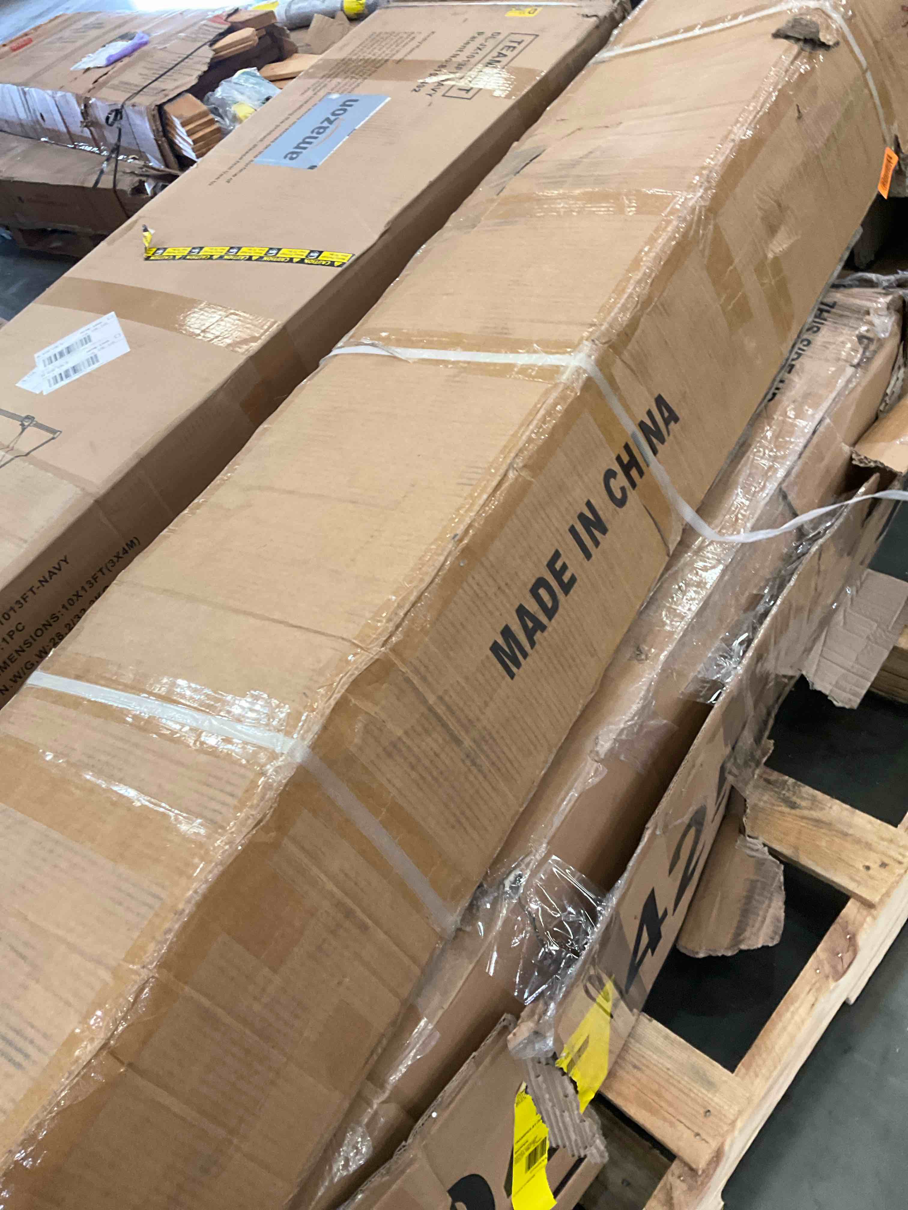 PawHut Large Chicken Coop Metal Chicken Run with Waterproof and Anti-UV Cover, Flat Shaped Walk-in Fence Cage Hen House for Outdoor and Yard Farm Use, 1.26" Tube Diameter, 9' x 12' x 6.5'