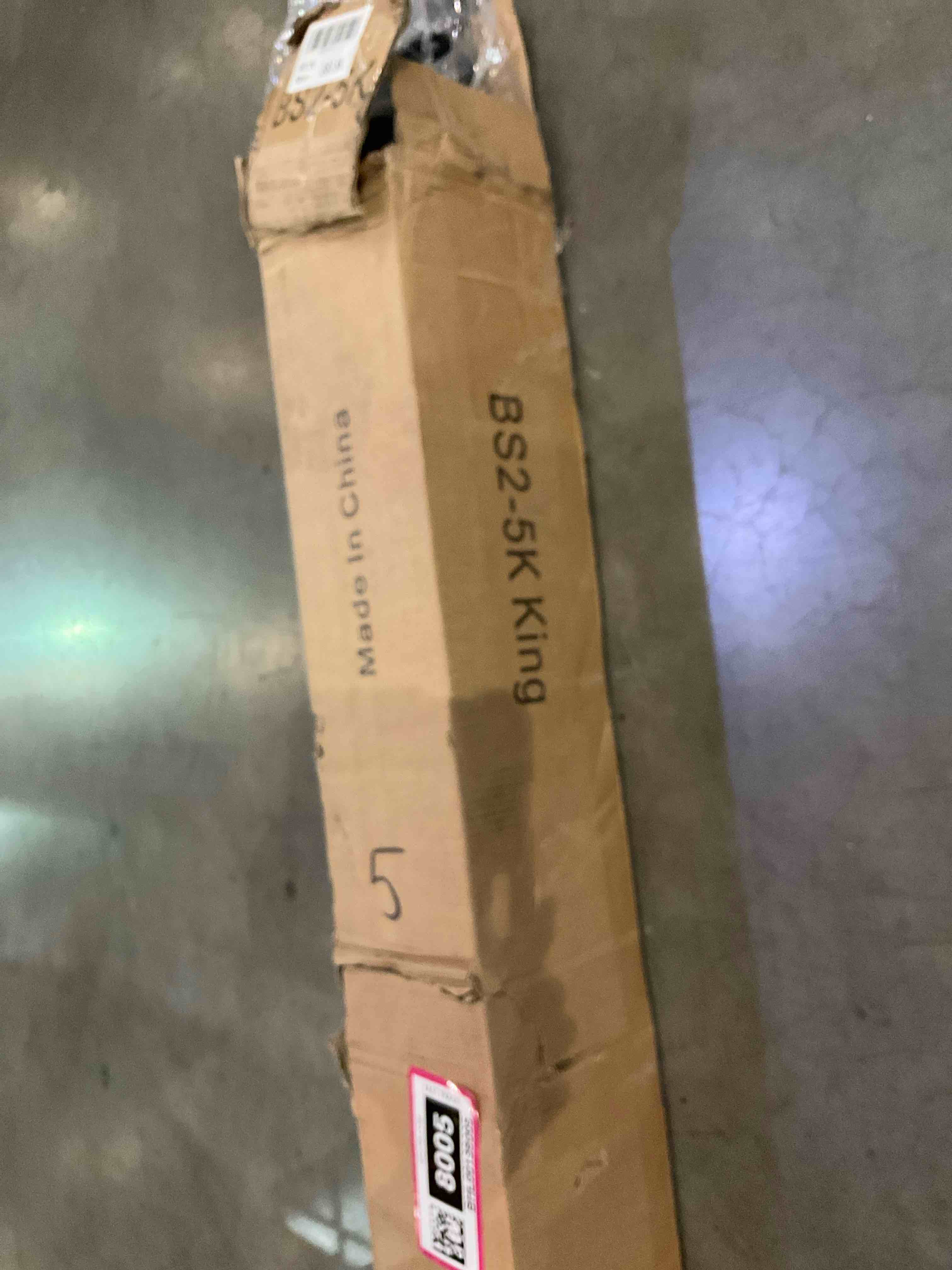 https://s3.amazonaws.com/lotting-images-prod/BargainHunt/BHL00138005_1717159955817.jpeg